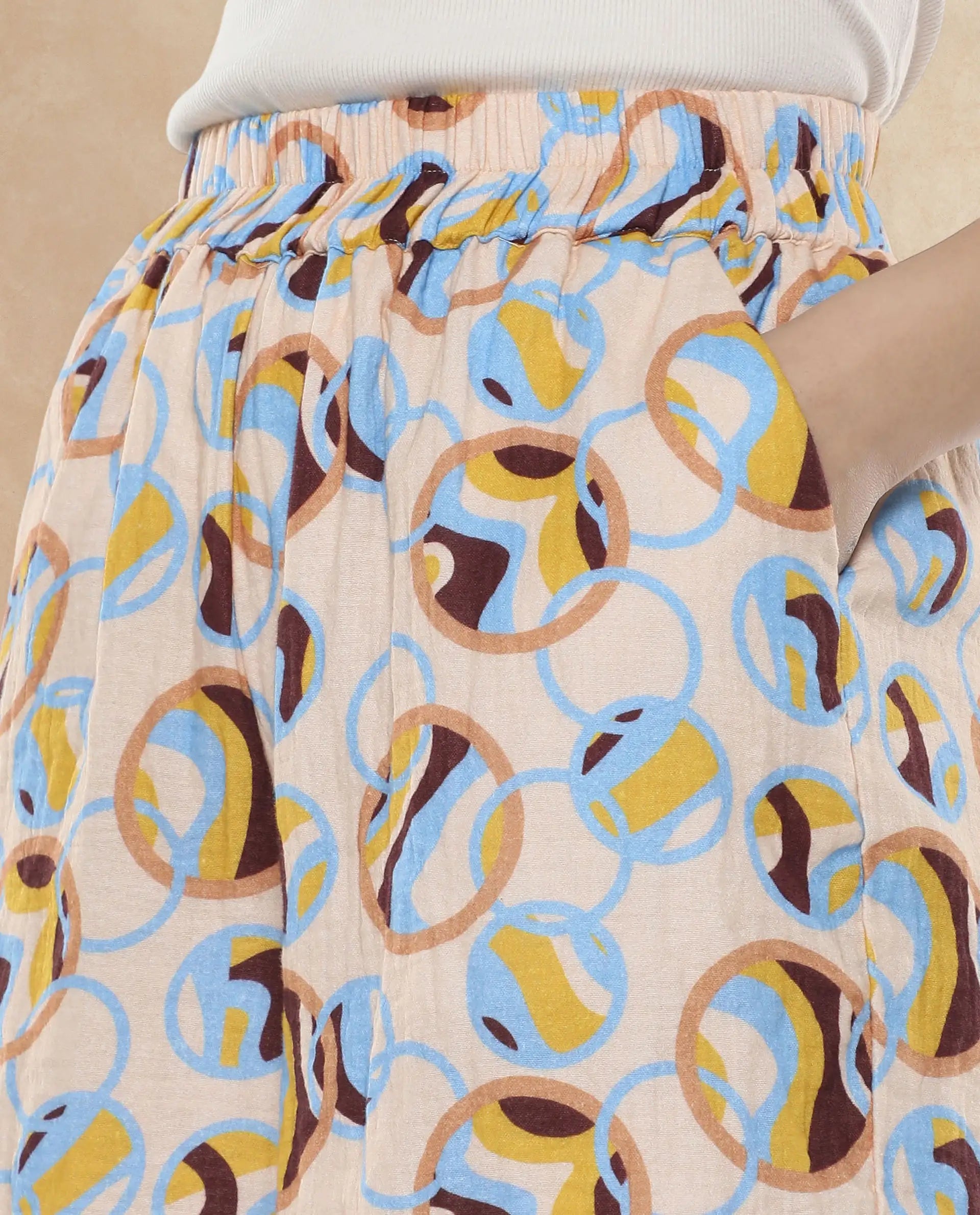 Rareism Women Labuto-B Light Multi Cotton Fabric Relaxed Fit Mini Abstract Print Shorts