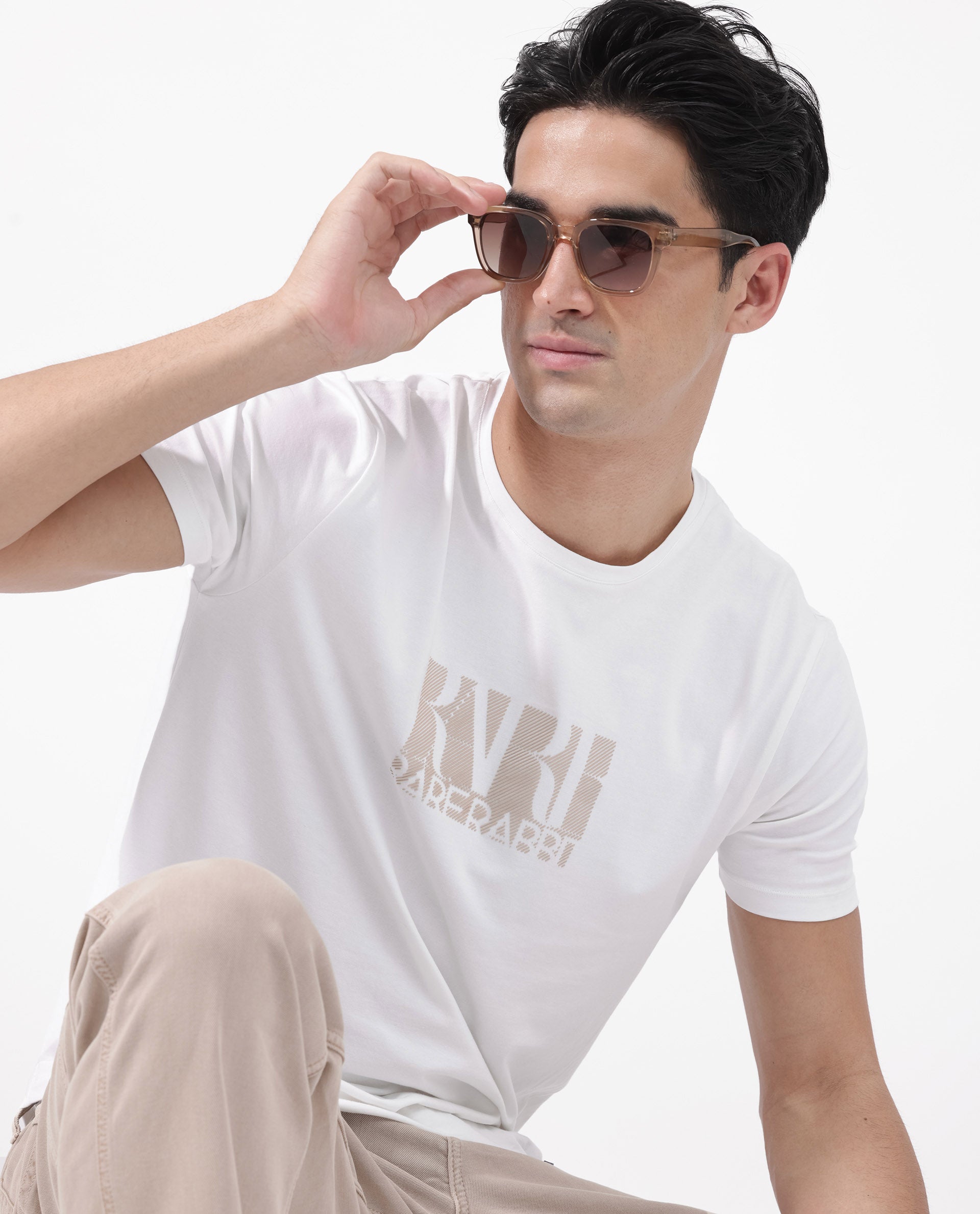 Rare Rabbit Mens Luno White Cotton Blrend Fabric Half Sleeve Graphic Printed T-Shirt