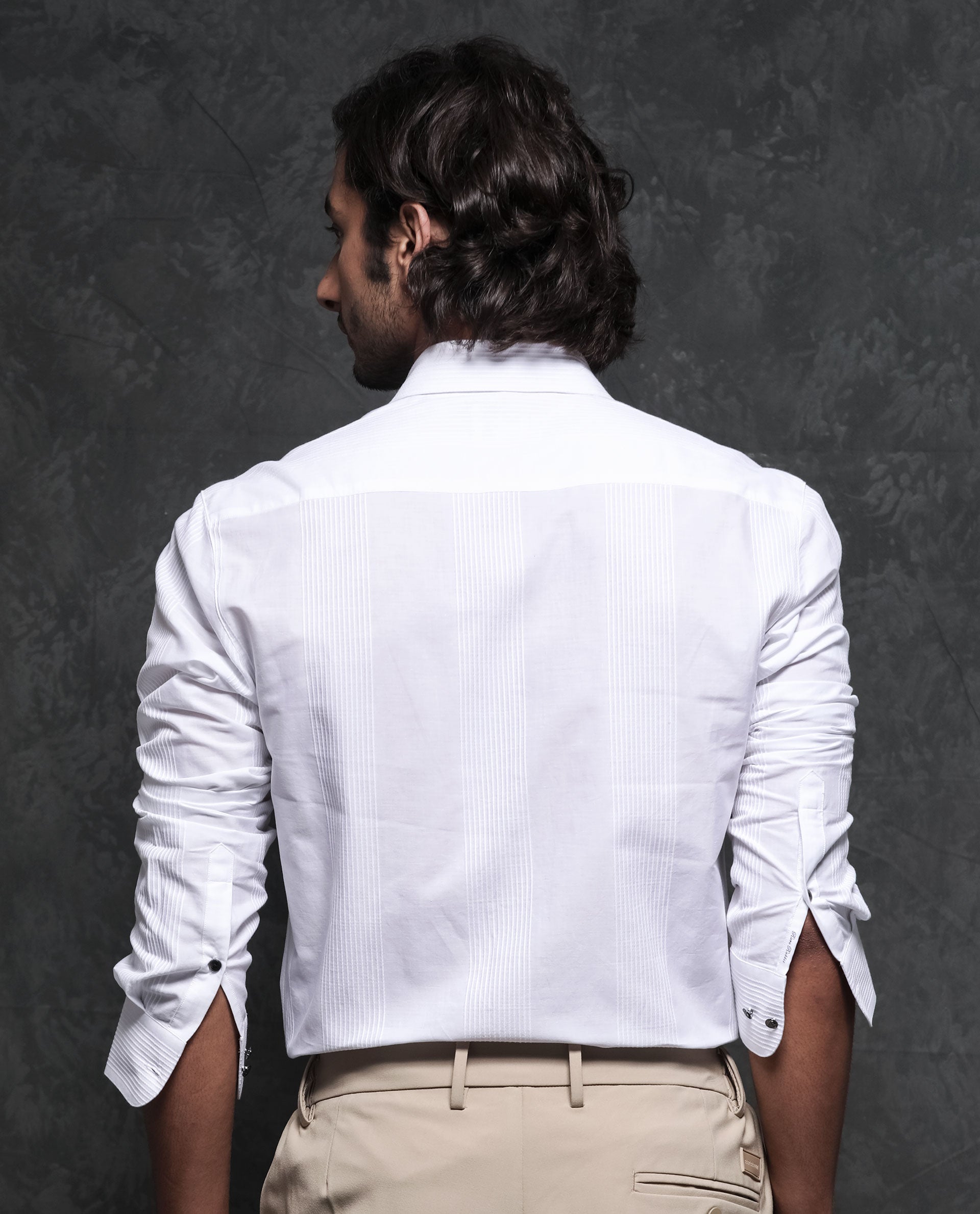 Rare Rabbit Men's Lurtz-1 White Cotton Fabric Full Sleeves Striped Shirt