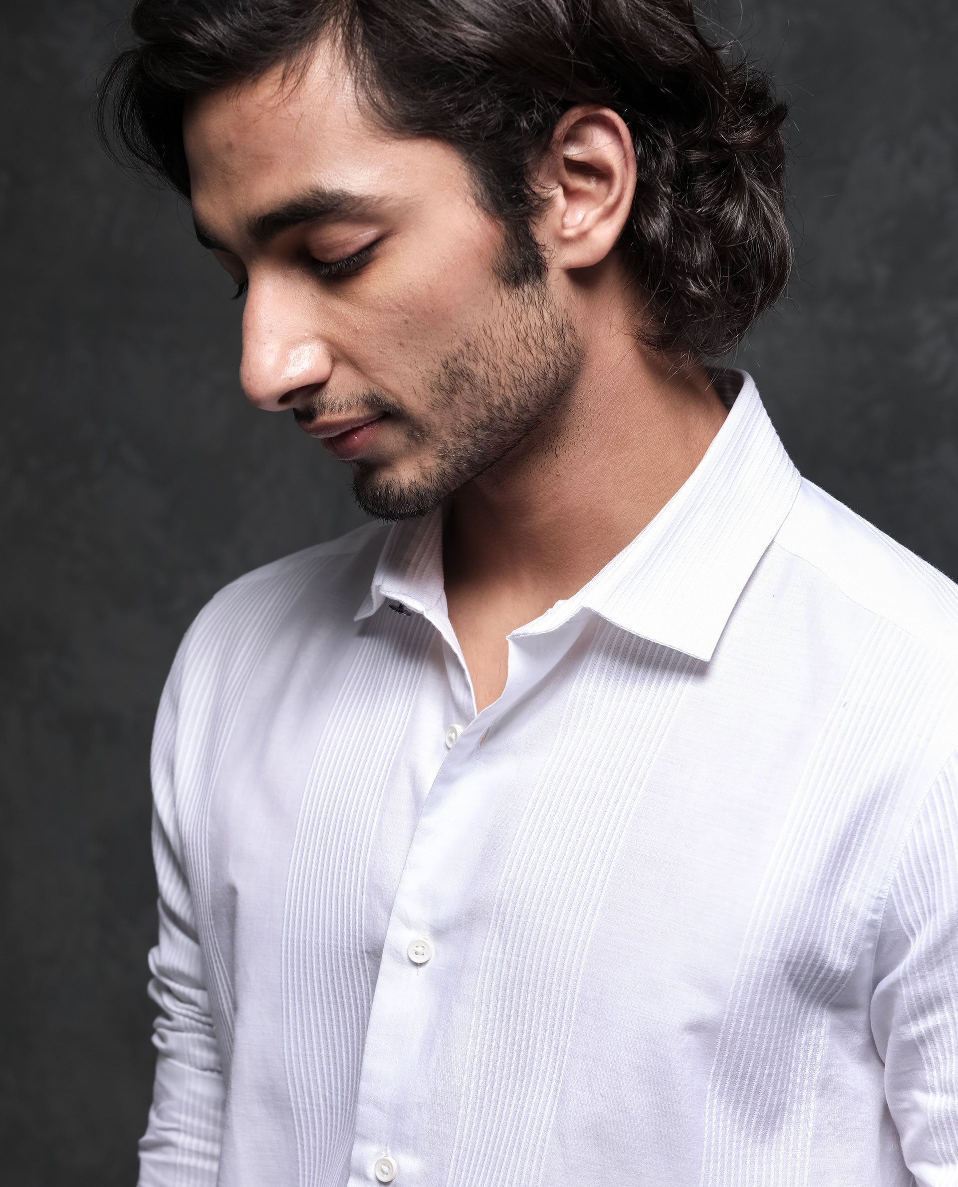 Rare Rabbit Men's Lurtz-1 White Cotton Fabric Full Sleeves Striped Shirt