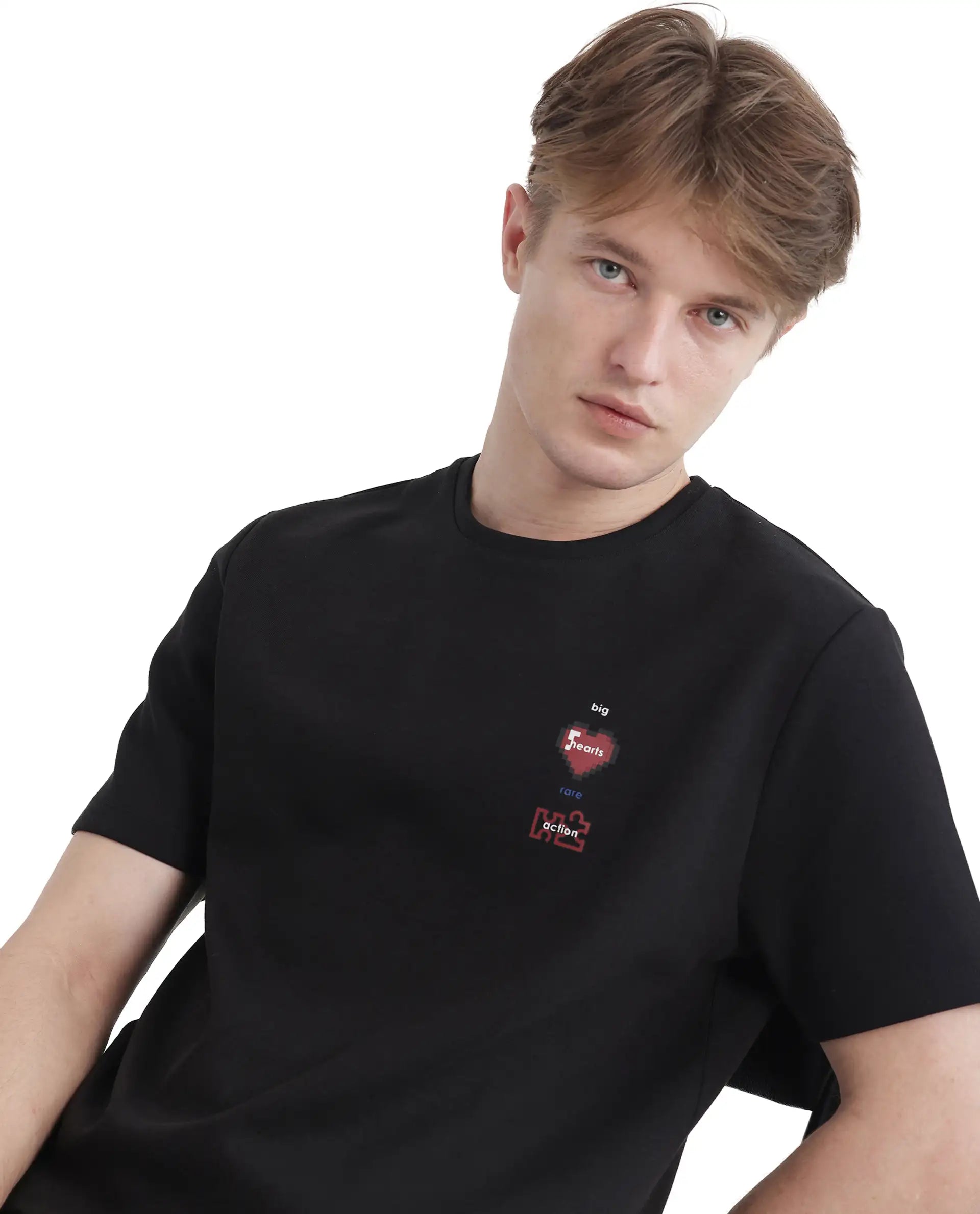 Rare Rabbit Men Luxa Black Cotton Blend Fabric Short Sleeve Crew Neck HD Print Pocket Placement T-Shirt