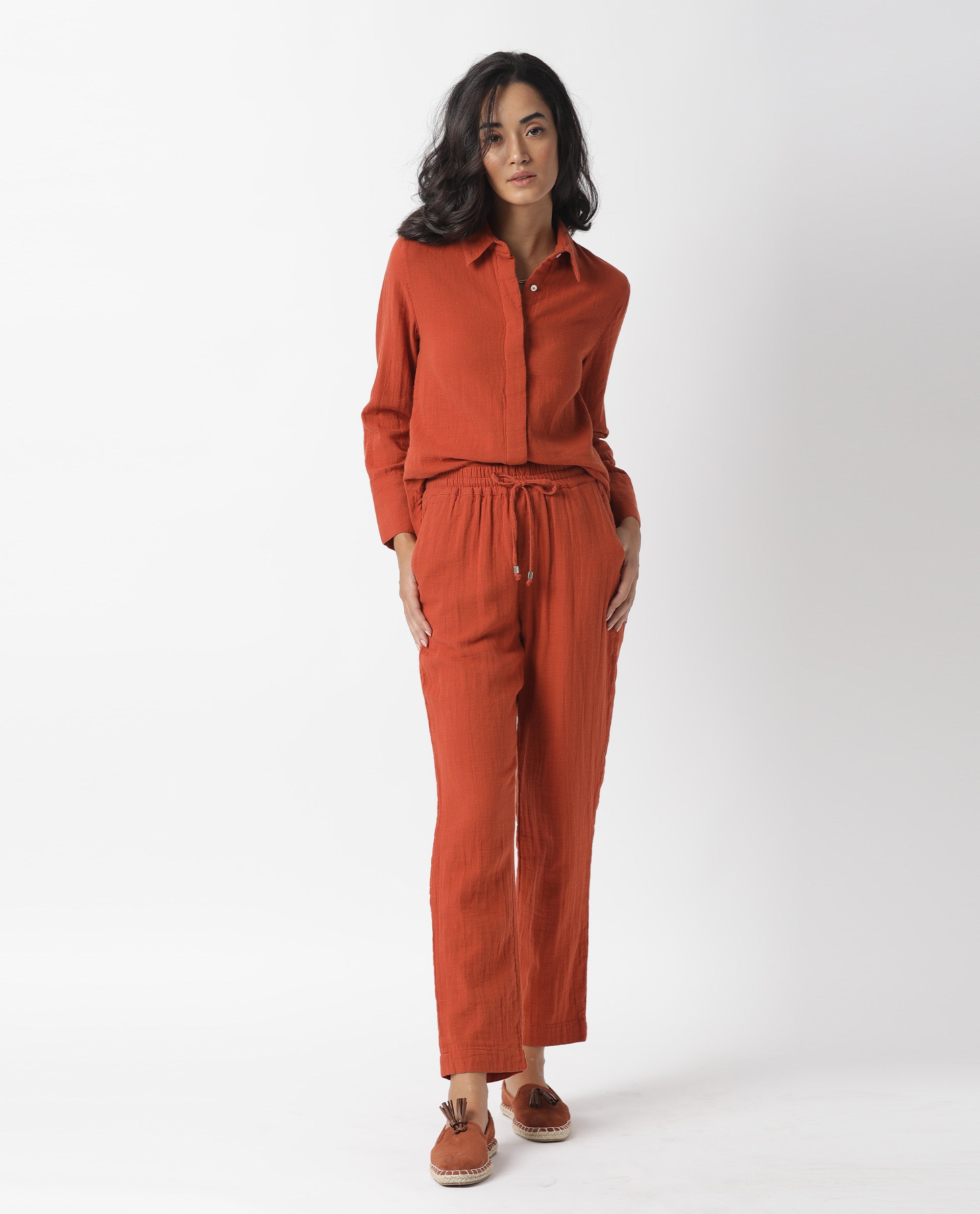 Rareism Women Elo Dark Rust Cotton Fabric Regular Fit Mid Rise Solid Ankle Length Trousers