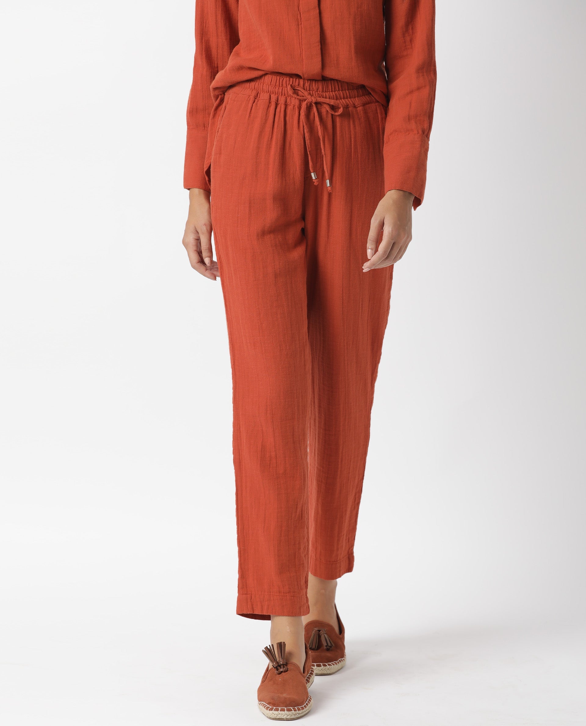 Rareism Women Elo Dark Rust Cotton Fabric Regular Fit Mid Rise Solid Ankle Length Trousers