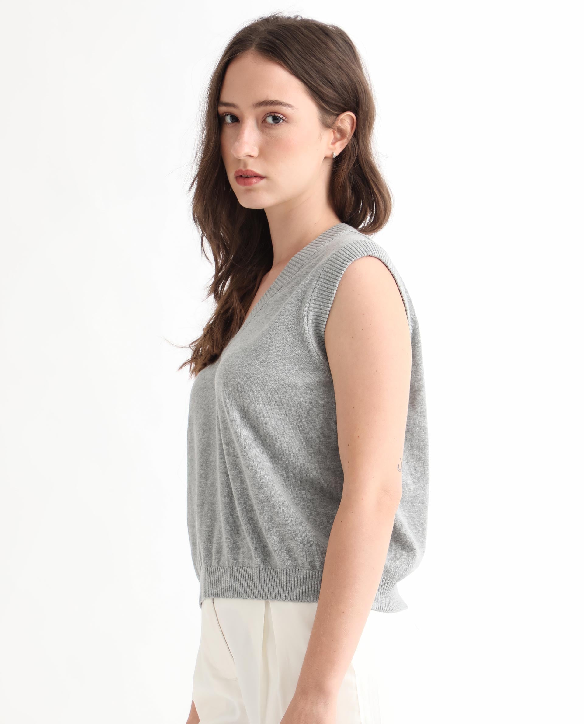 Rareism Women Madelyn Grey Cotton Fabric Sleeveless Knee Length Regular Fit Solid V-Neck Sweater