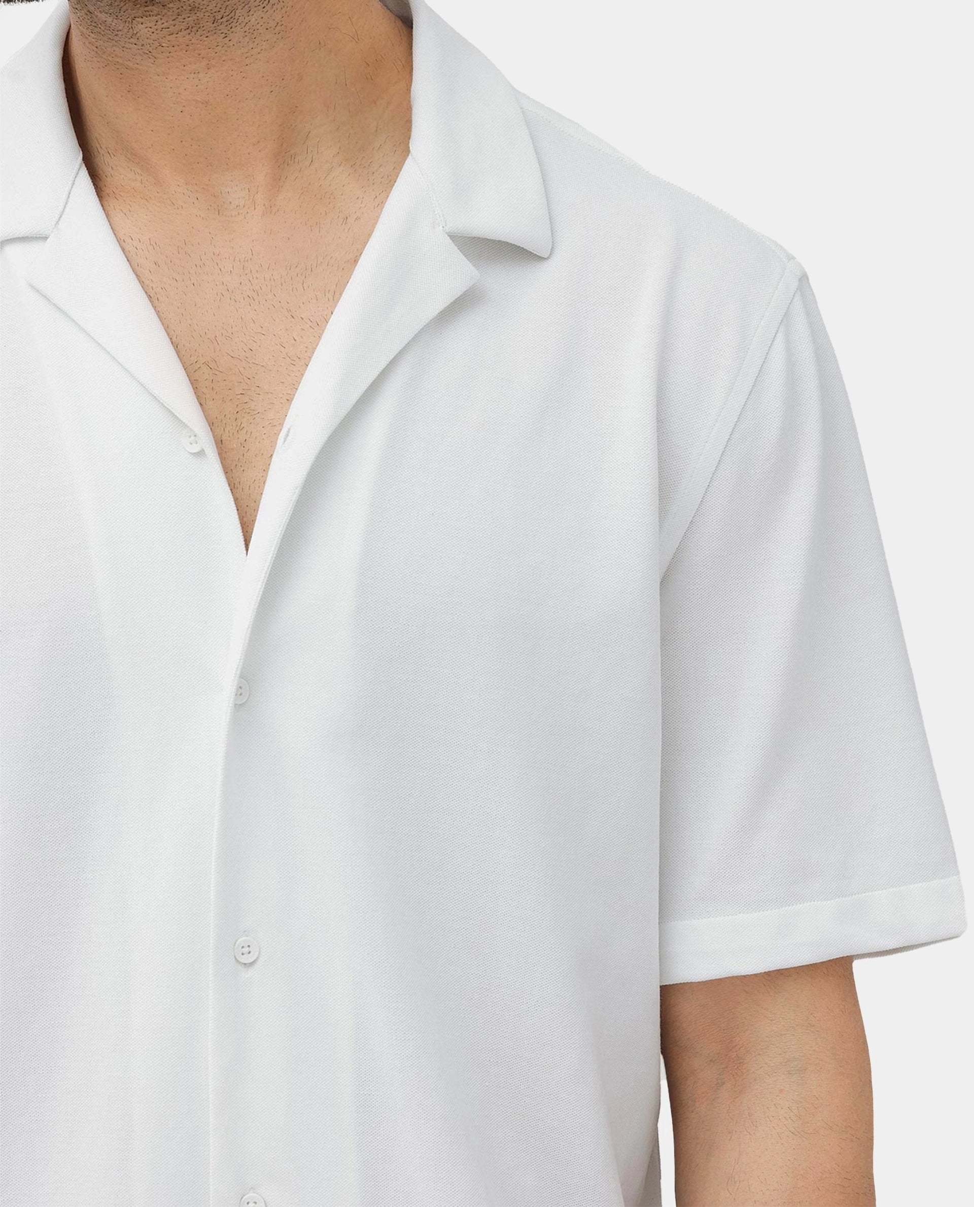 Rare Rabbit Men's Manga White Cotton Polyester Fabric Blend Cuban Collar Half Sleeves Boxy Fit Solid Knitted Shirt