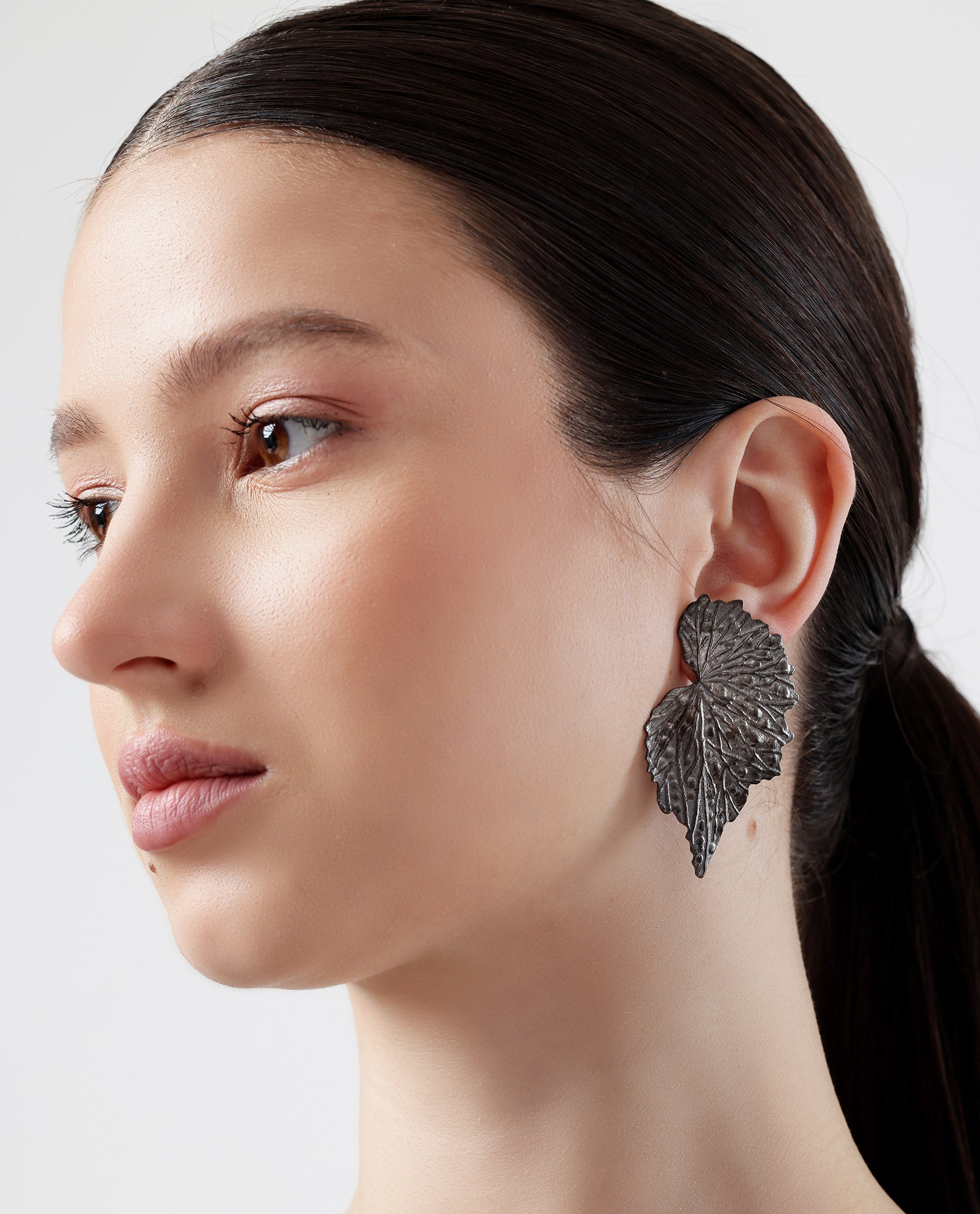 Rareism Women Maple Black Black Earring