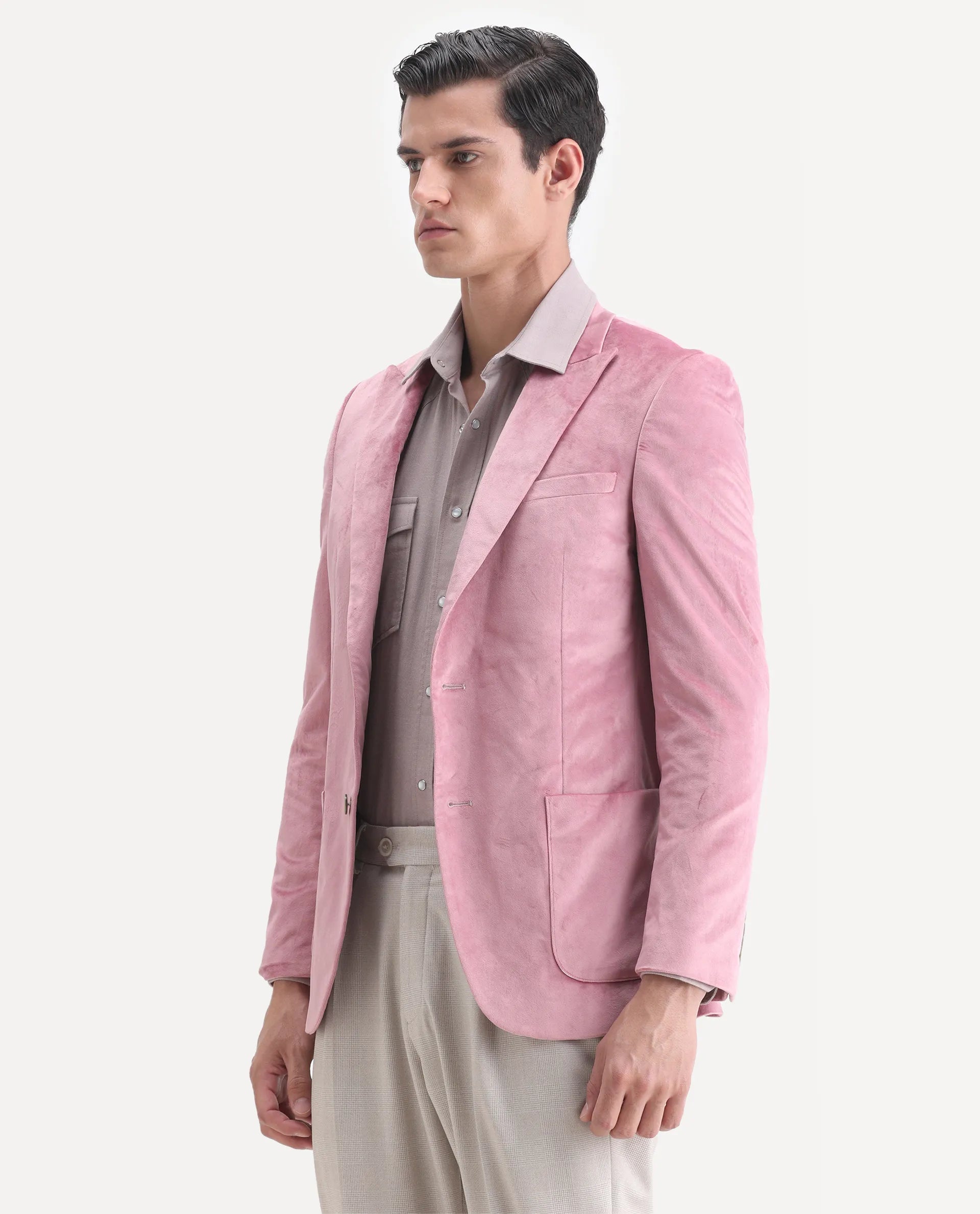 Rare Rabbit Men's Mazey Pink Velvet Plain Tailored Fit Full Sleeve Lapel Neck Blazer