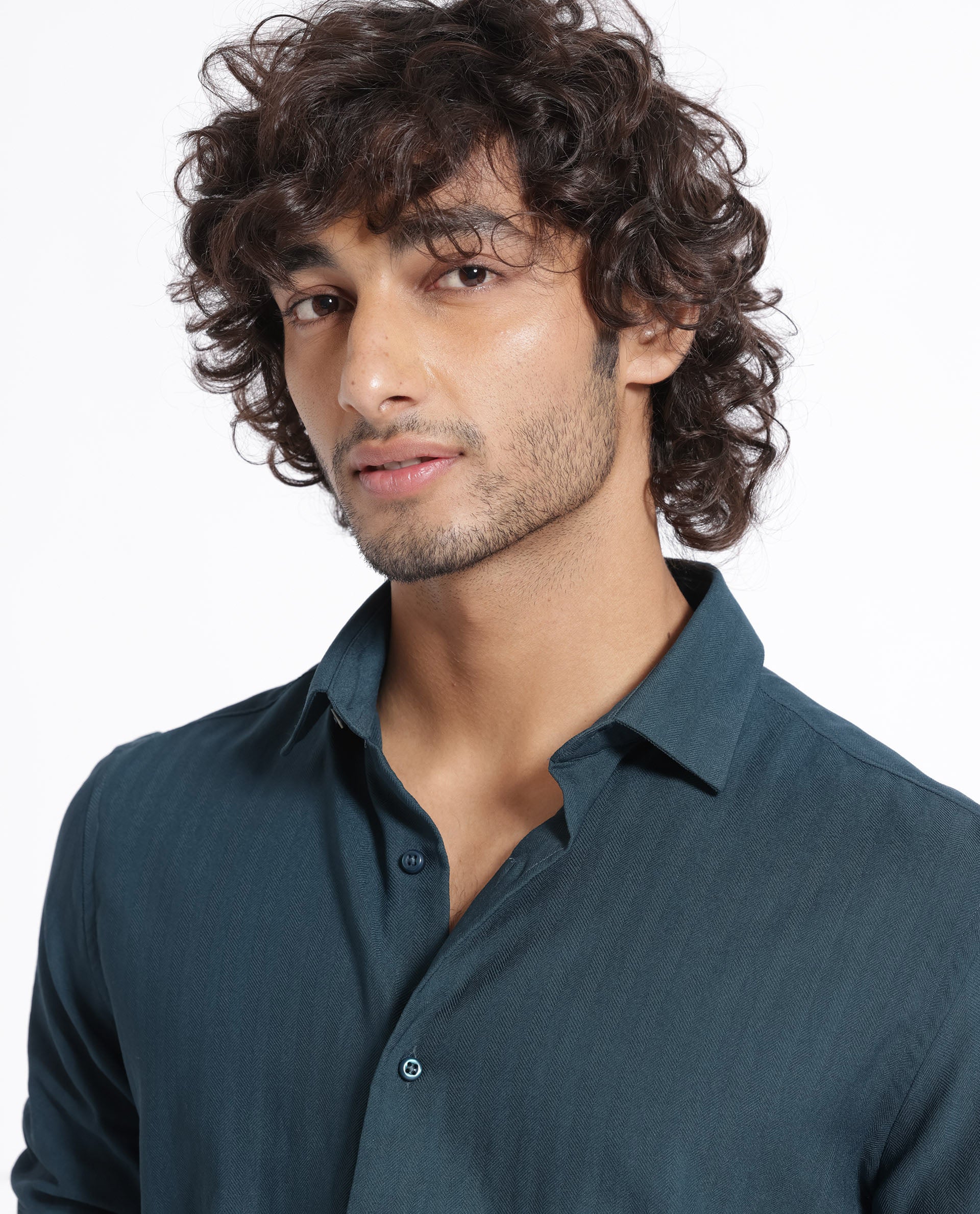 Rare Rabbit Men's Me Green Cotton Polyester Fabric Full Sleeves Solid Shirt