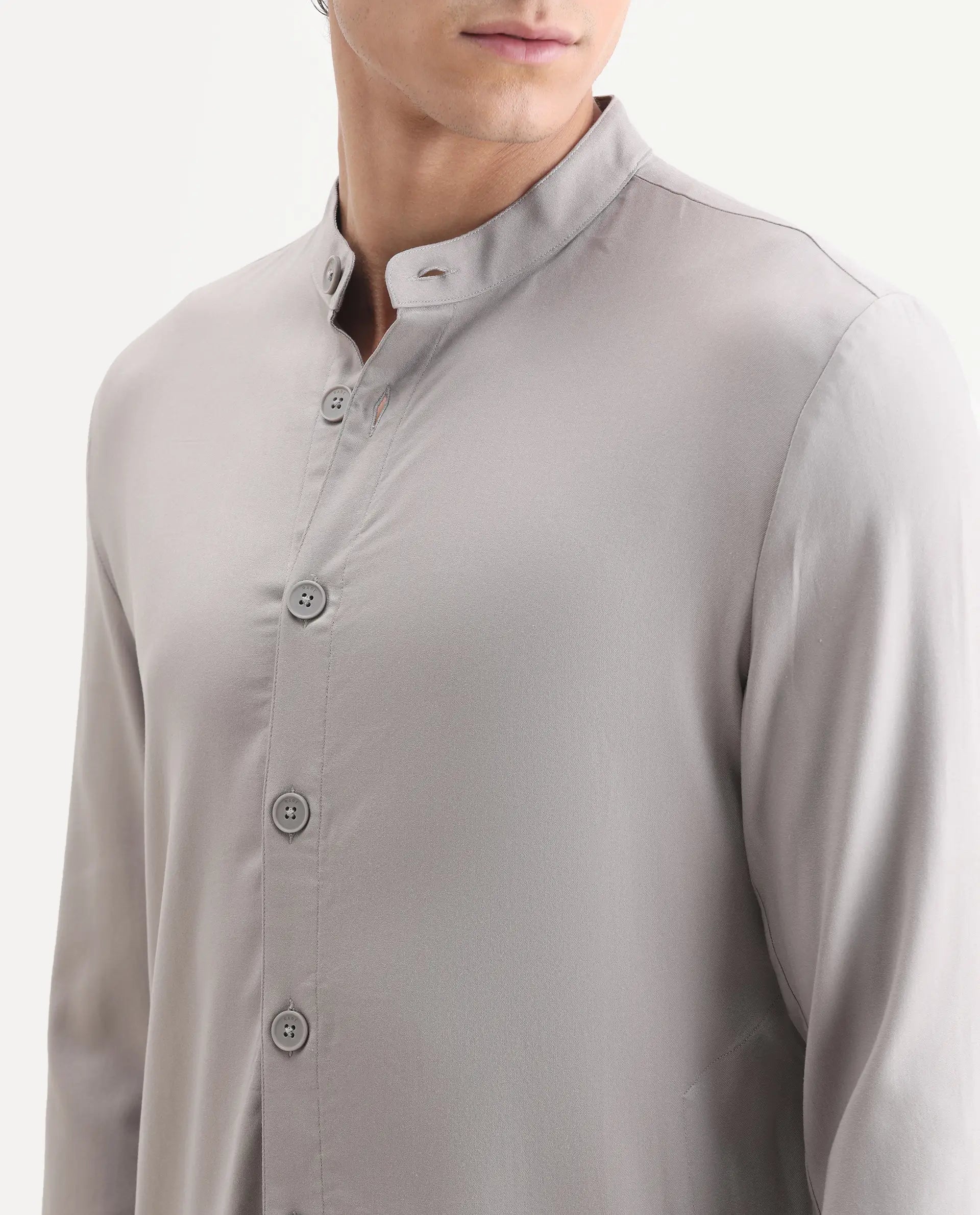 Rare Rabbit Men's Medok Grey Plain Regular Fit Full Sleeve Mandarin Collar Kurta