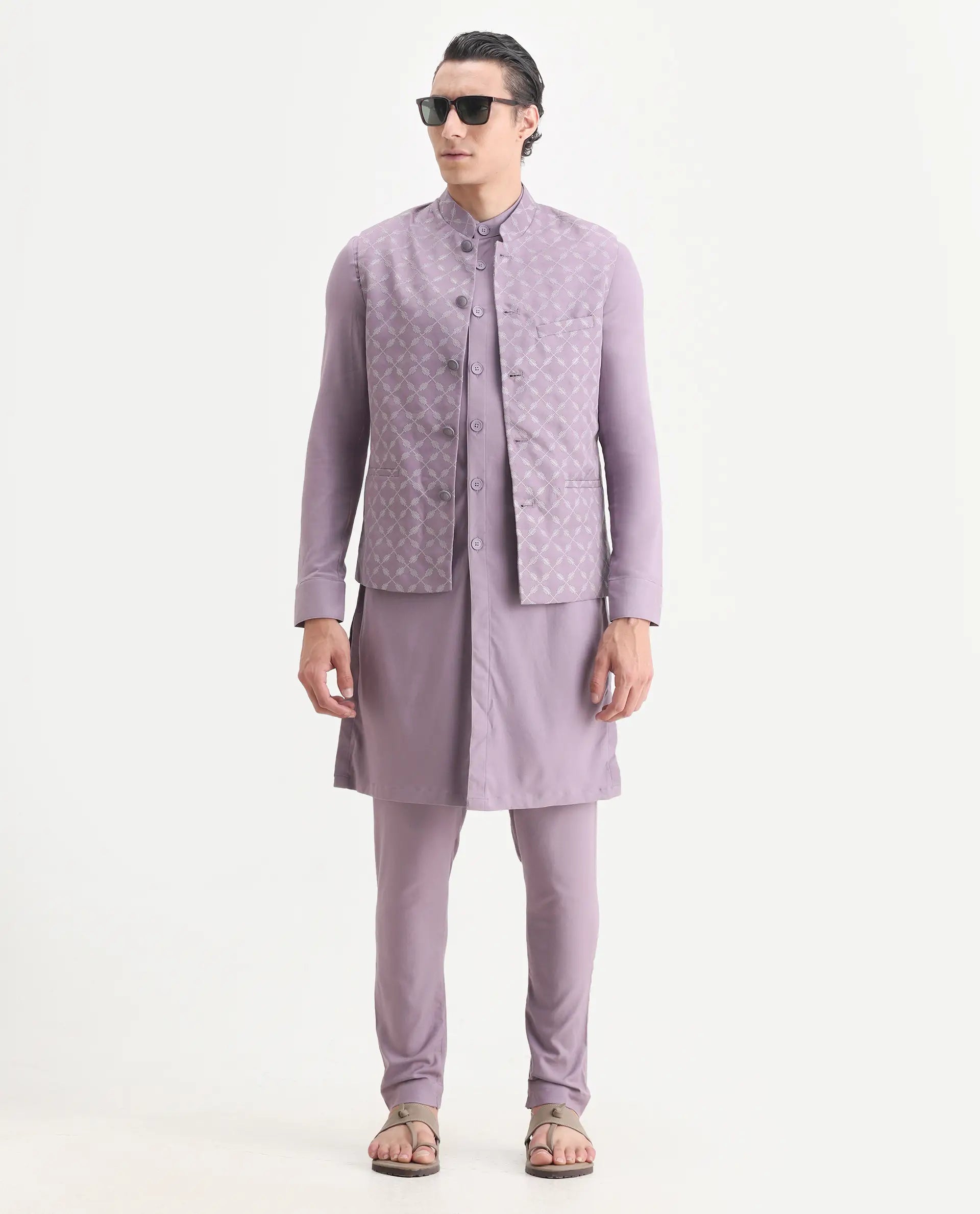 Rare Rabbit Men's Medo Kpb Pastel Purple Viscose Embroidered Regular Fit Full Sleeve Mandarin Collar Kurta Suit