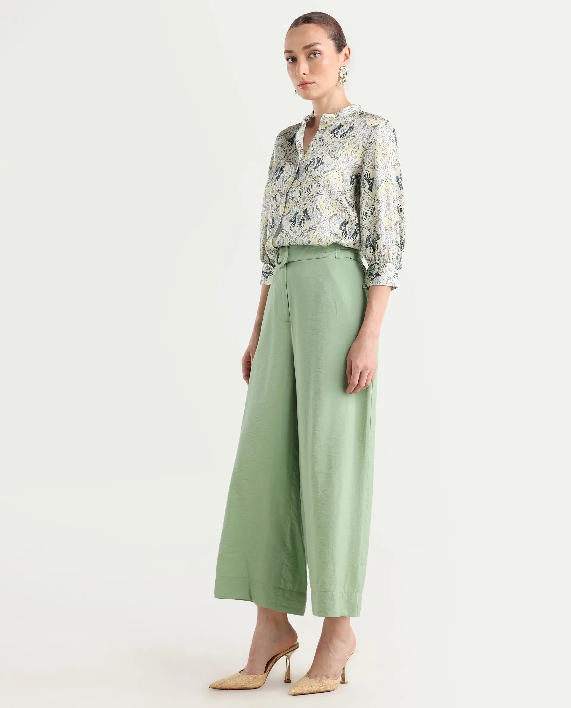 Rareism Women's Millinia Pastel Green Viscose Blend Plain Ankle Length Straight Fit Trouser