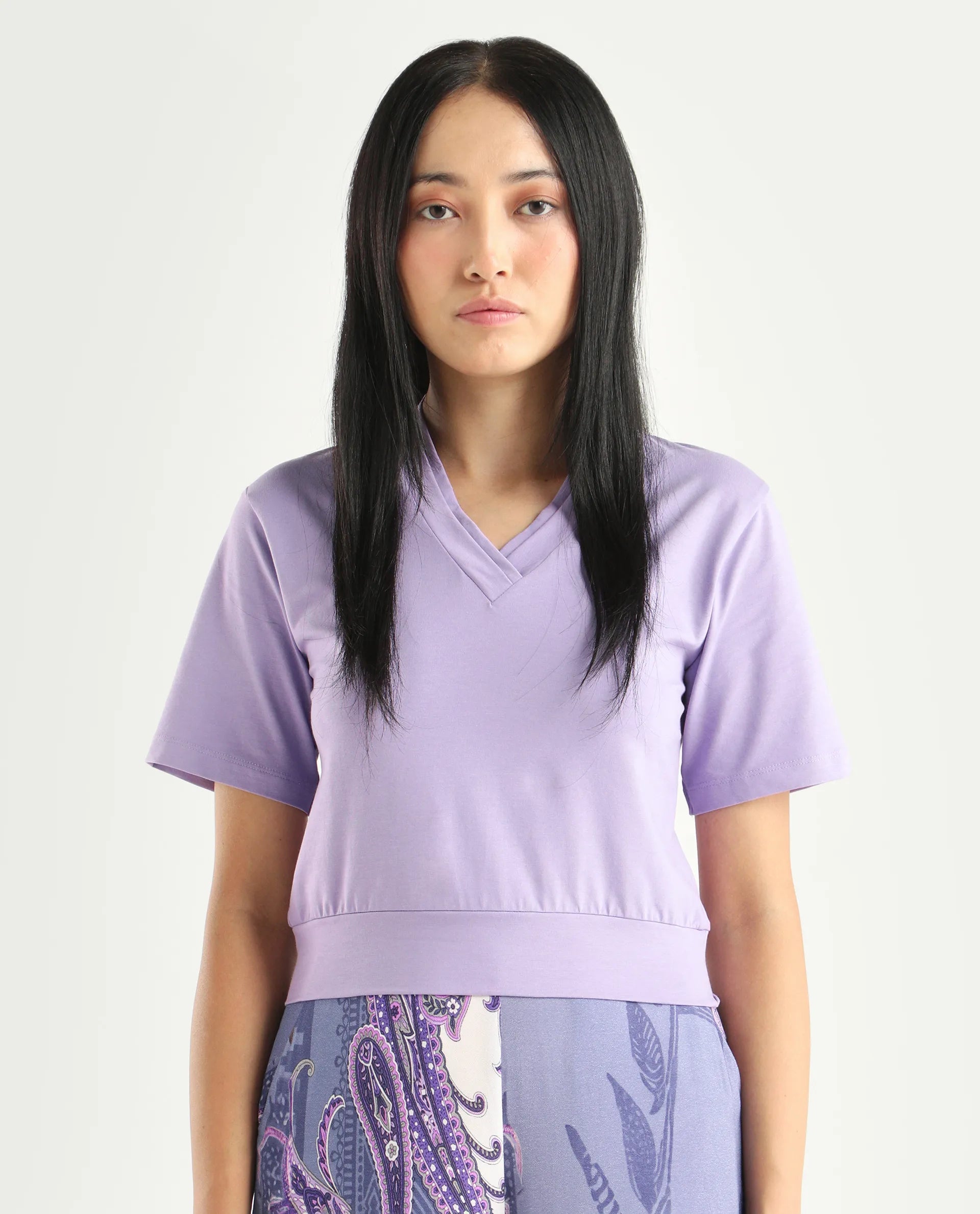 Rareism Women's Moonray Light Purple Knit V-Neck Plain Regular Fit Top