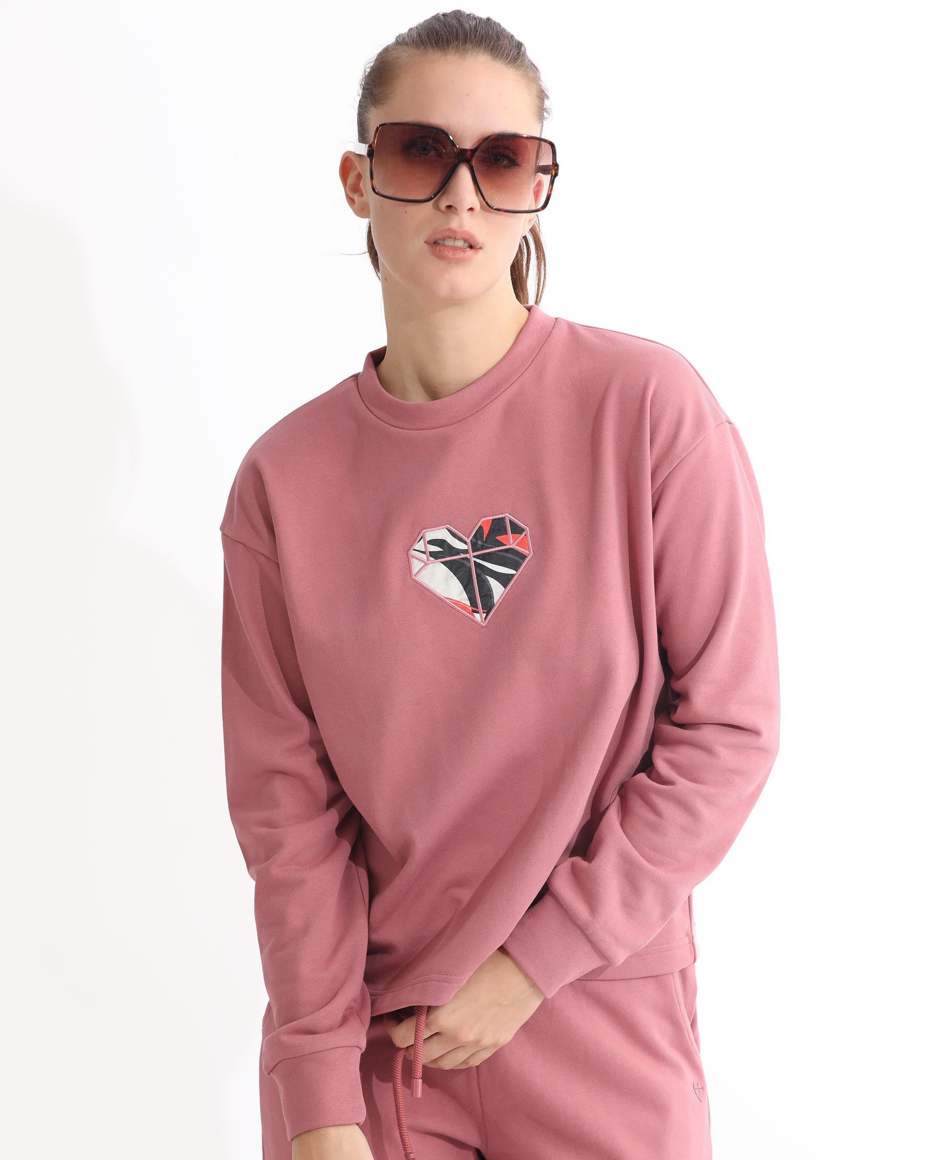 Rareism Women Morin Dusky Pink Poly Cotton Fabric Regular Fit Full Sleeves Graphic Print Crew Neck Sweatshirt