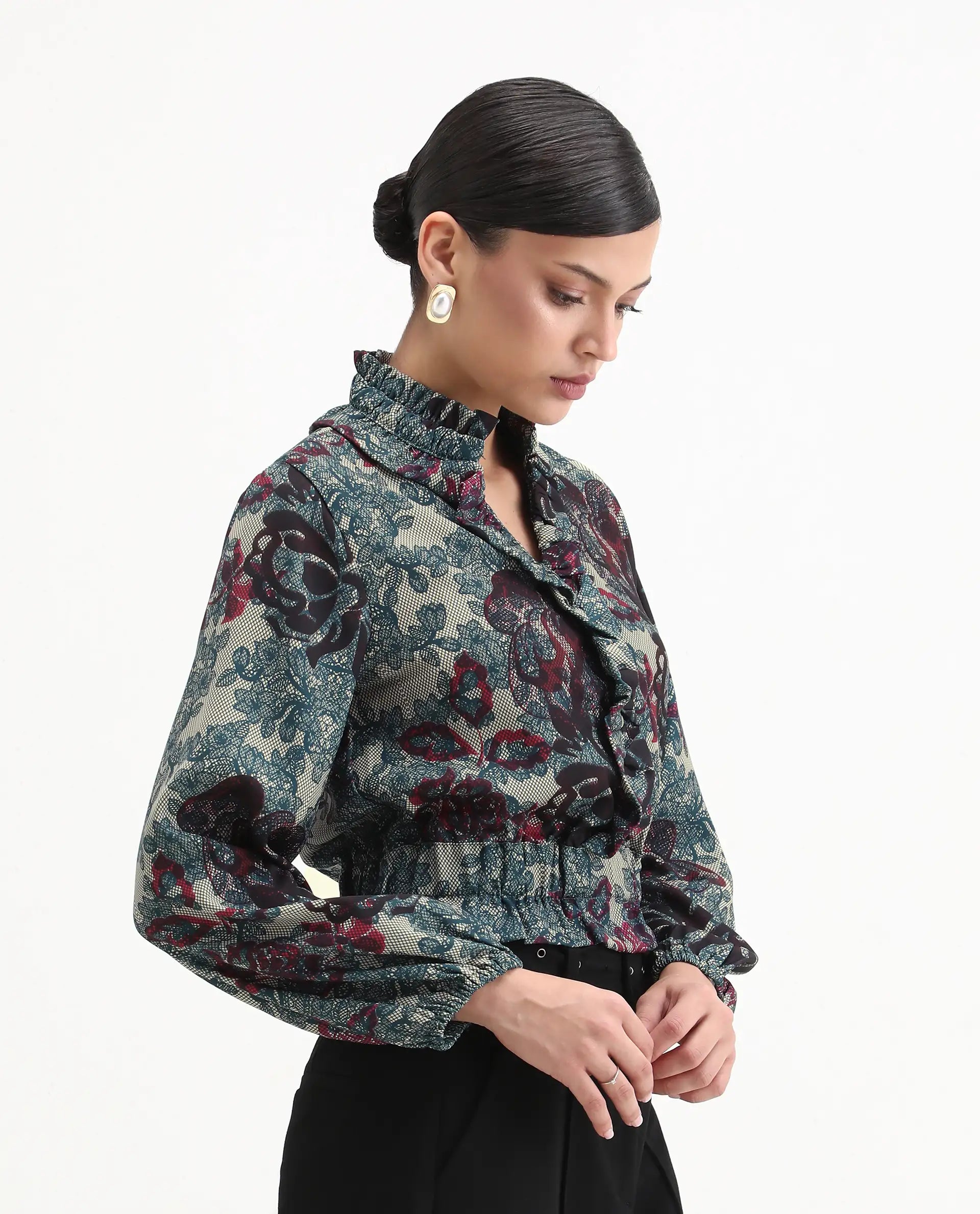 Rareism Women's Mugla Multi Polyester Blend V-Neck Floral Print Balloon Sleeve Crop Regular Fit Top