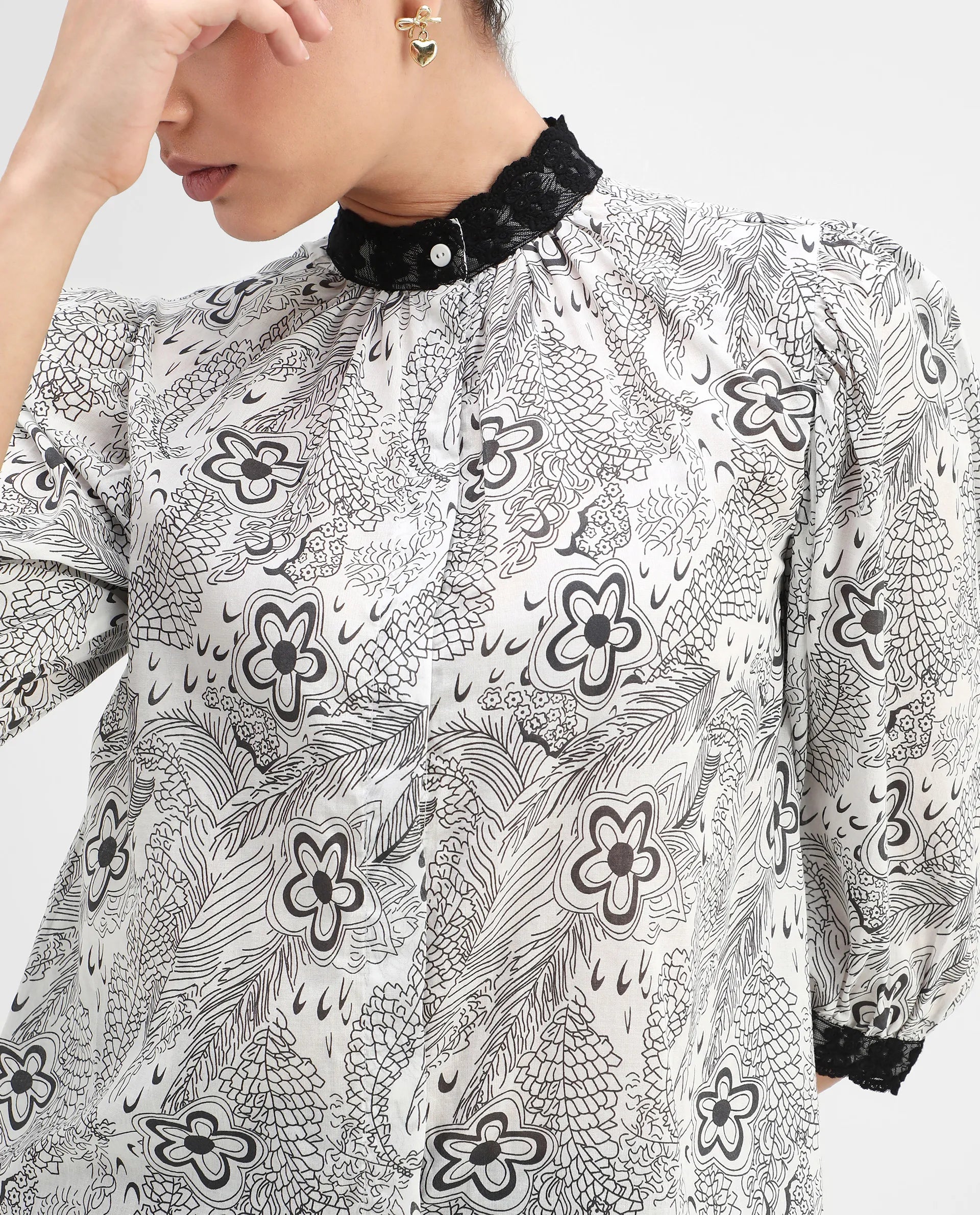 Rareism Women's Museo White Cotton Mandarin Collar Floral Print Puff Sleeves Regular Fit Top