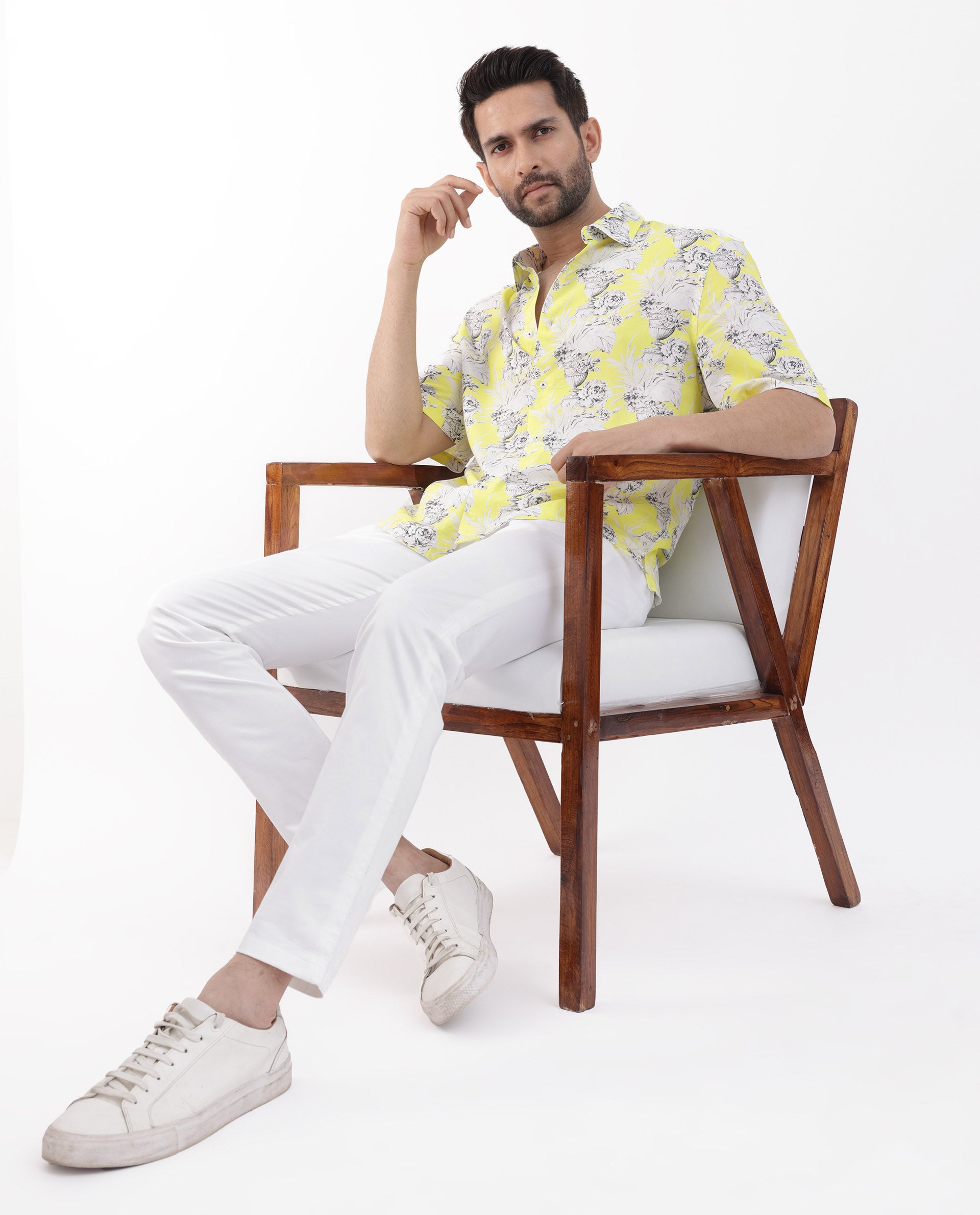 Rare Rabbit Mens Mackle Yellow Viscose Fabric Short Sleeve Boxy Fit Abstract Print Shirt