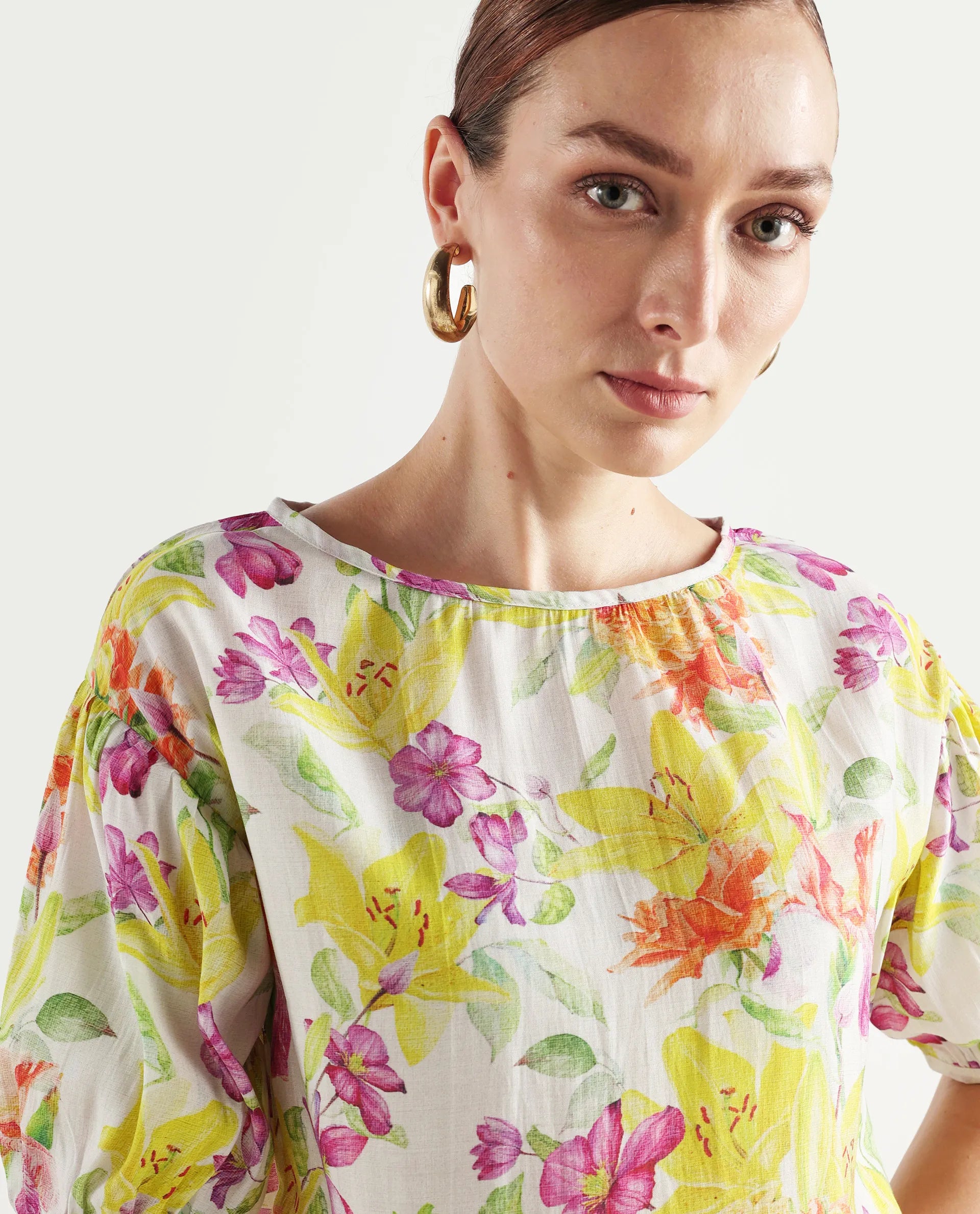 Rareism Women's Naldu Multi Viscose Crew Neck Floral Print Bishop Sleeve Boxy Fit Top