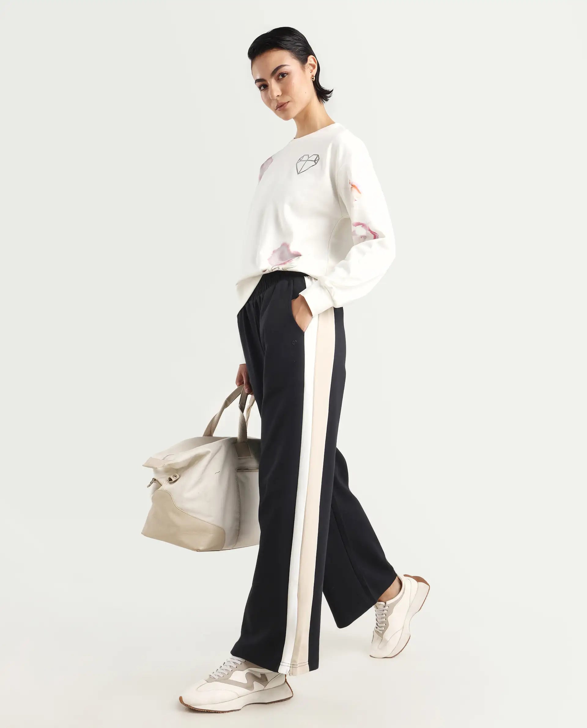 Rareism Women's Naut Black Cotton Plain Ankle Length Wide Track Pant