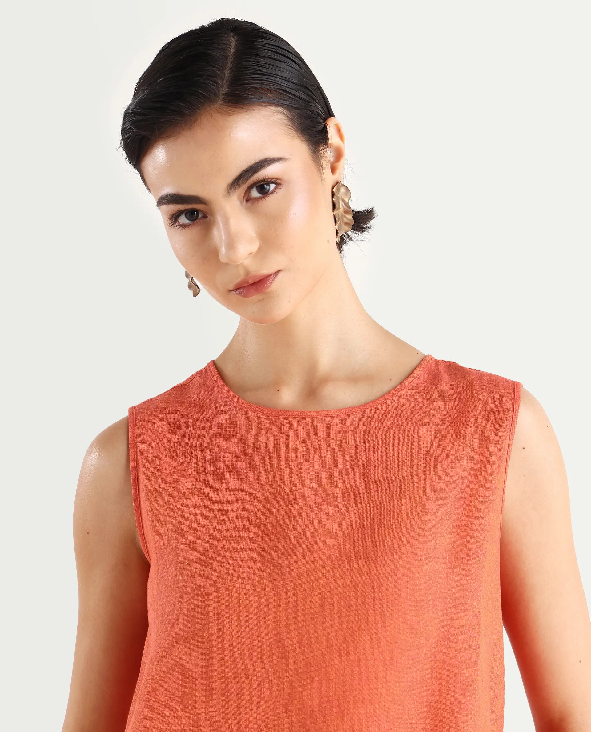 Rareism Women's Nenk Orange Linen Sleeveless Crew Neck Regular Fit Plain Top