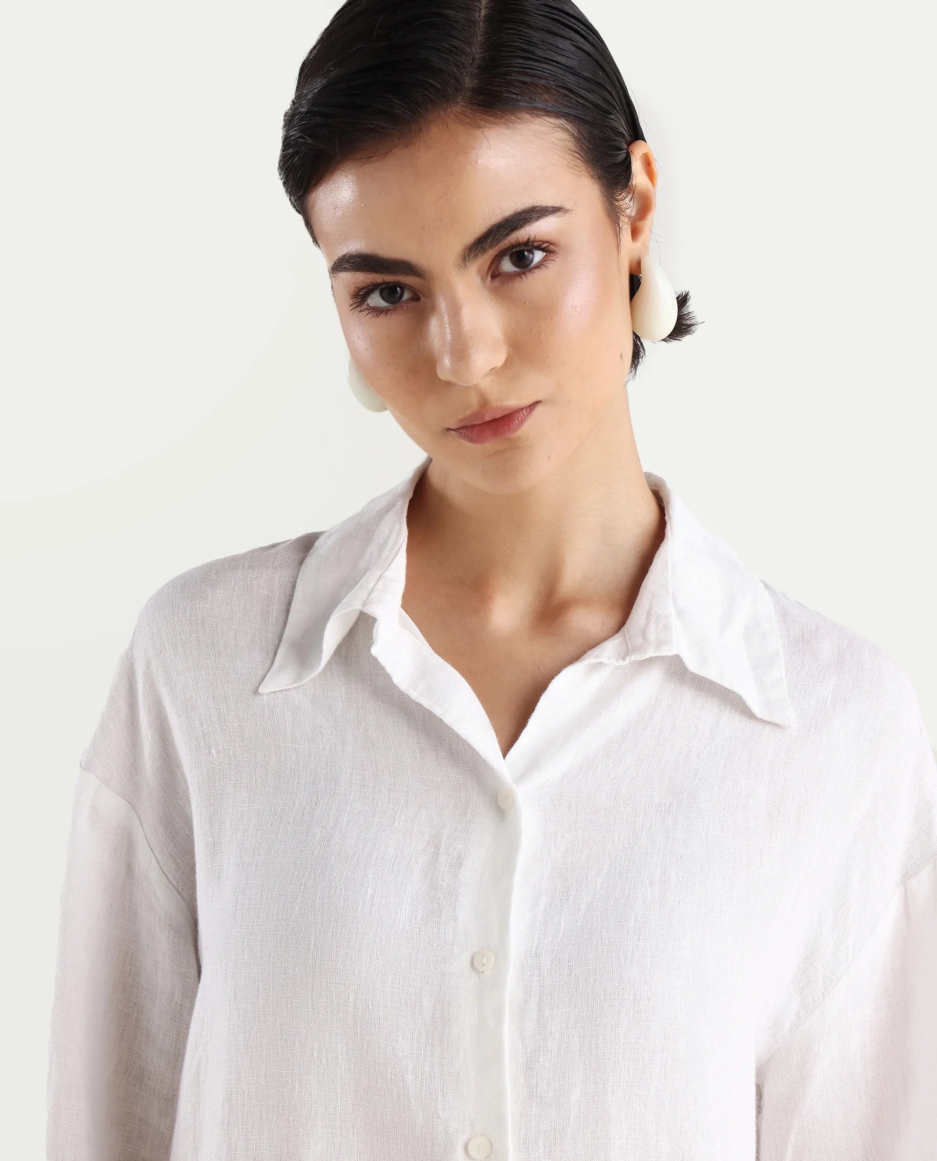 Rareism Women's Nenorat White Linen Spread Collar Boxy Fit Shirt
