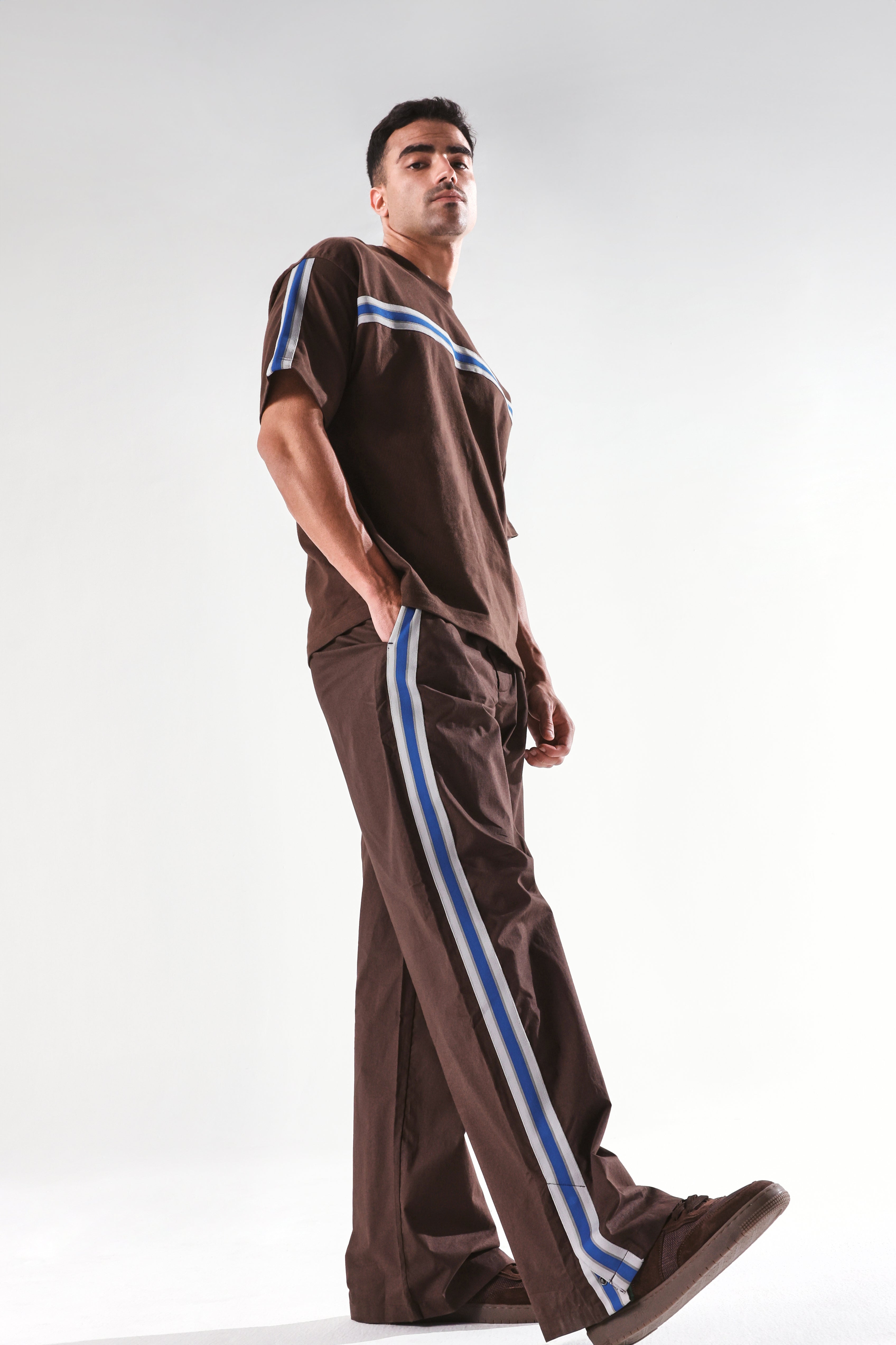 Rare Rabbit Men's Newnon Brown Cotton Plain Baggy Fit Track Pant