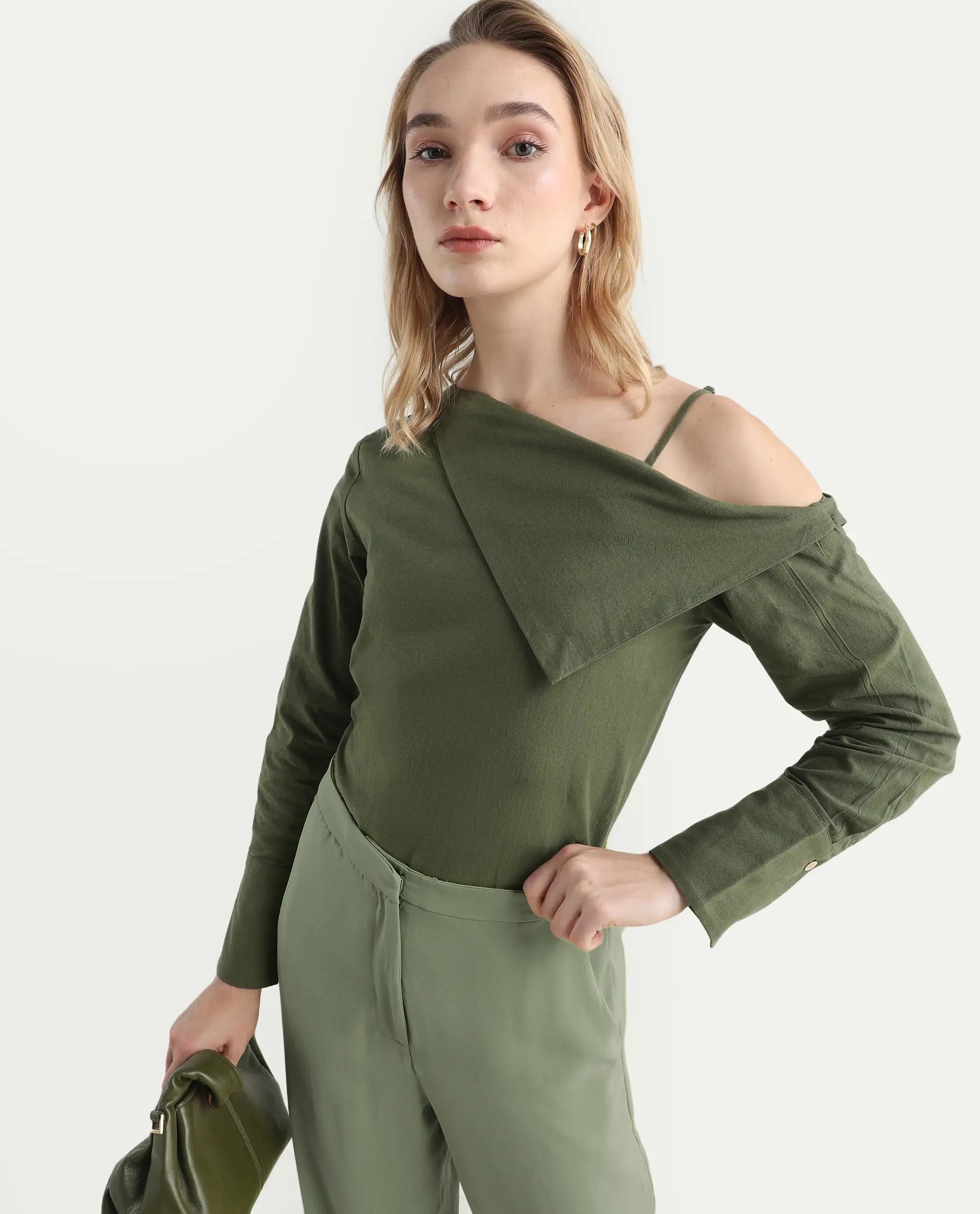 Rareism Women's Nimlu Green Cotton Collarless Plain Cuffed Sleeve Regular Fit Top