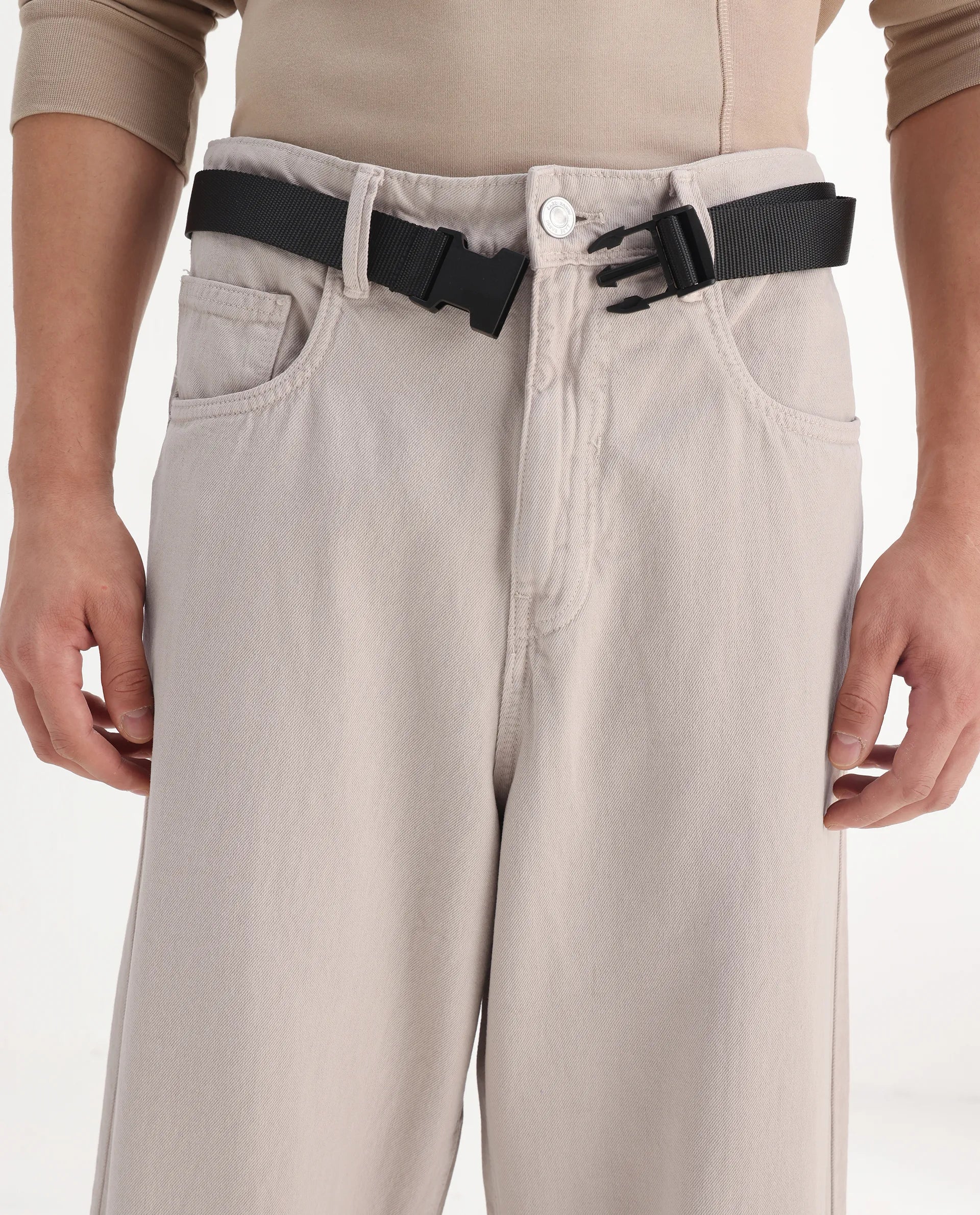 Rare Rabbit Men's Niretor-2 Beige Cotton Plain Baggy Fit Jeans