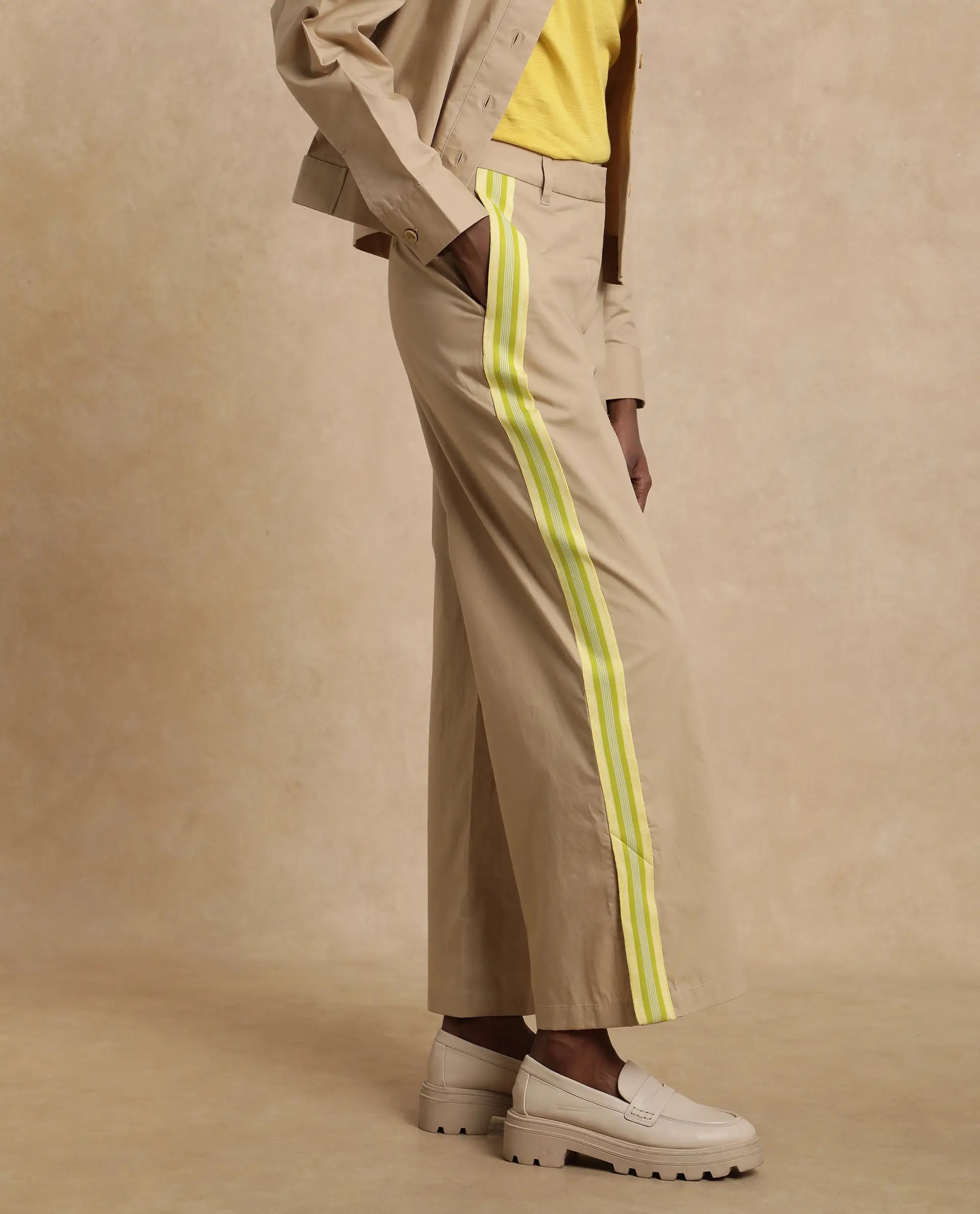 Rareism Women's Nocam B Beige Cotton Plain Ankle Length Wide Trouser