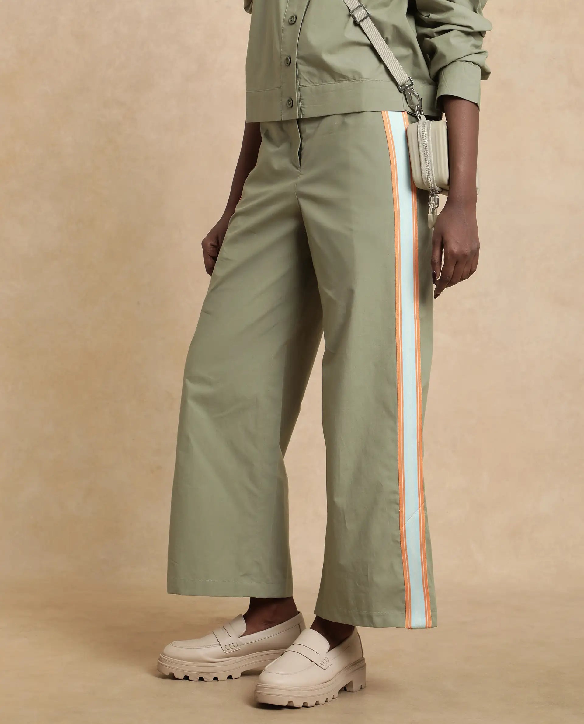 Rareism Women's Nocam B Dusky Green Cotton Plain Ankle Length Wide Trouser