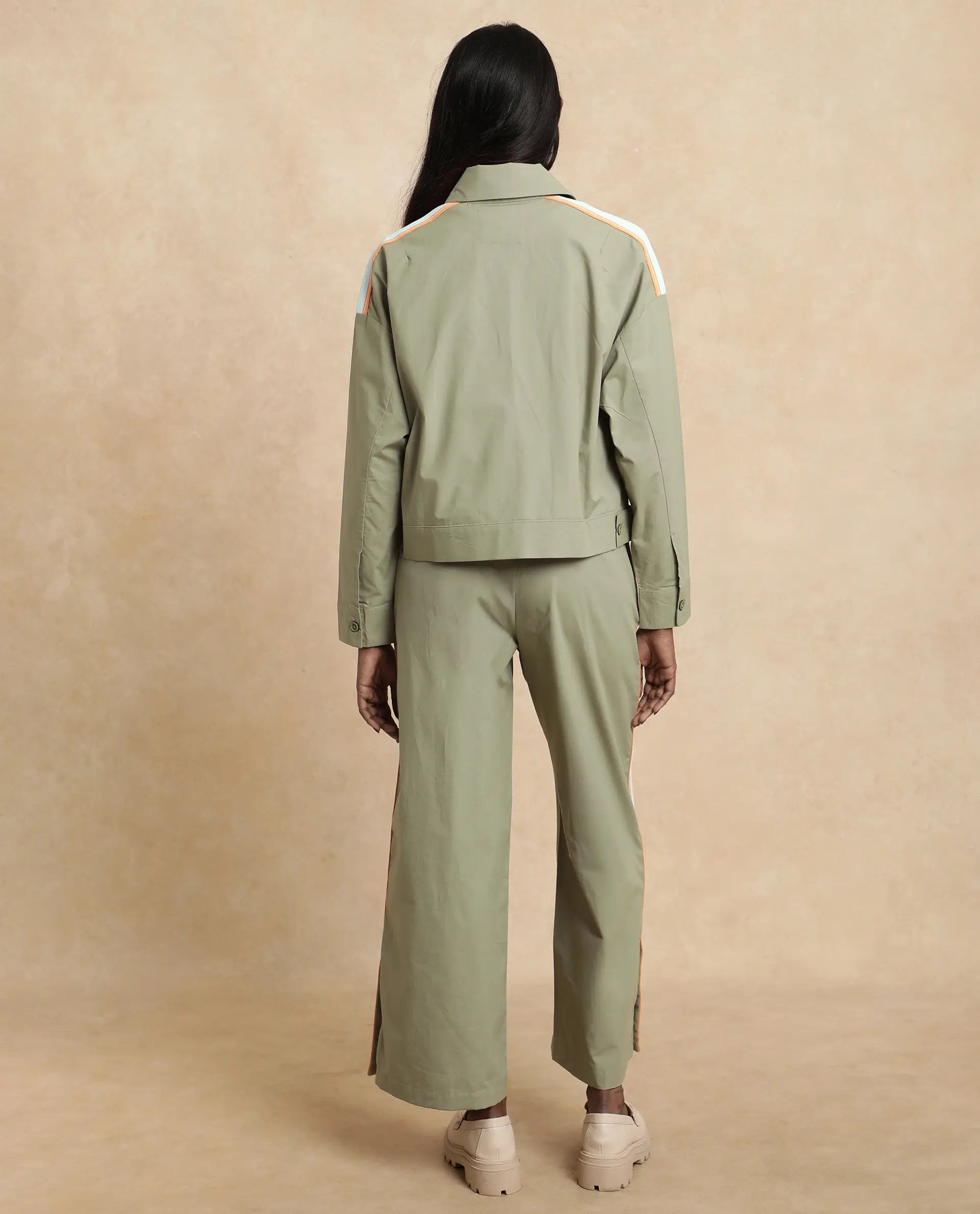 Rareism Women's Nocam S Dusky Green Cotton Spread Collar Plain Cuffed Sleeve Relaxed Fit Shirt