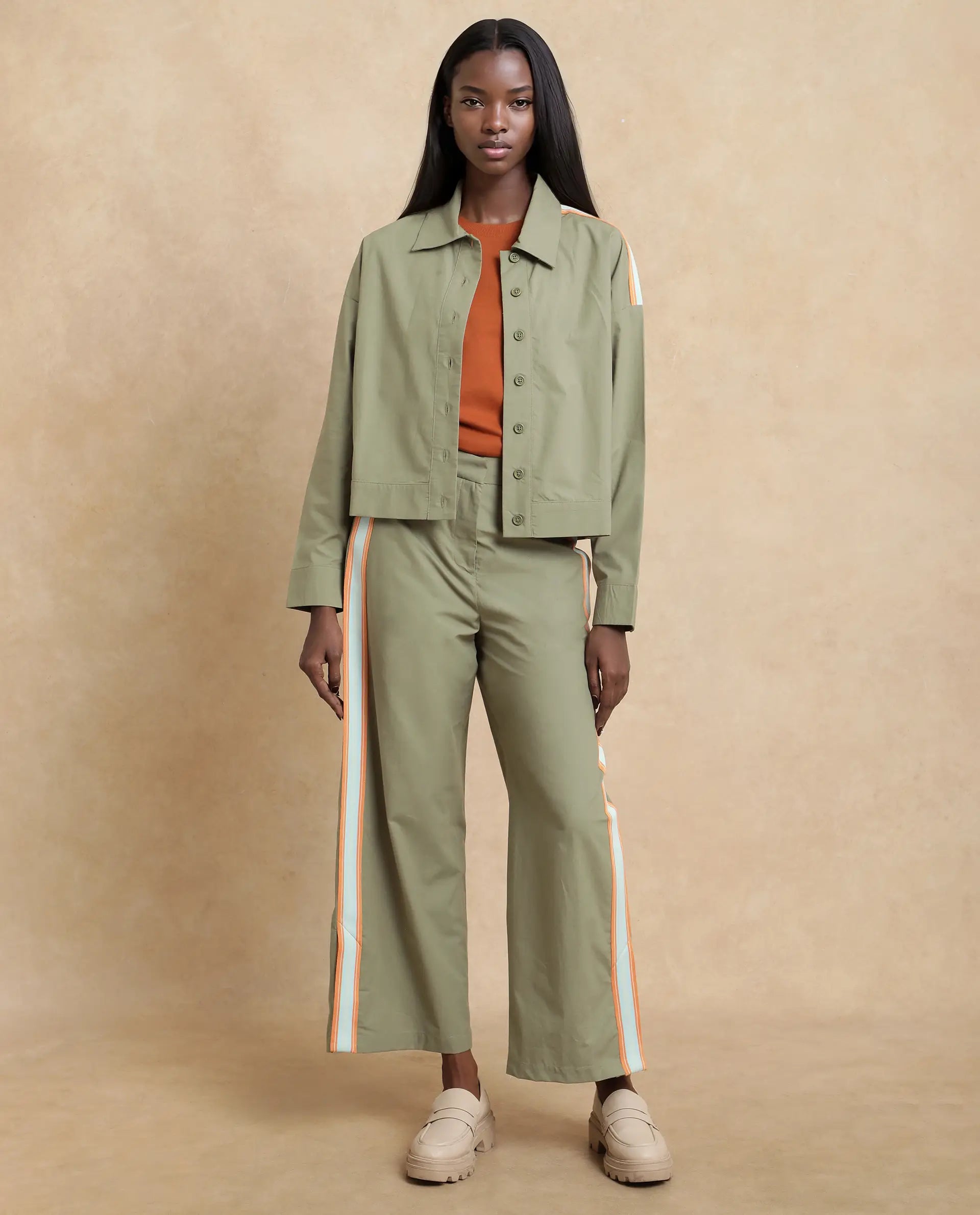 Rareism Women's Nocam S Dusky Green Cotton Spread Collar Plain Cuffed Sleeve Relaxed Fit Shirt