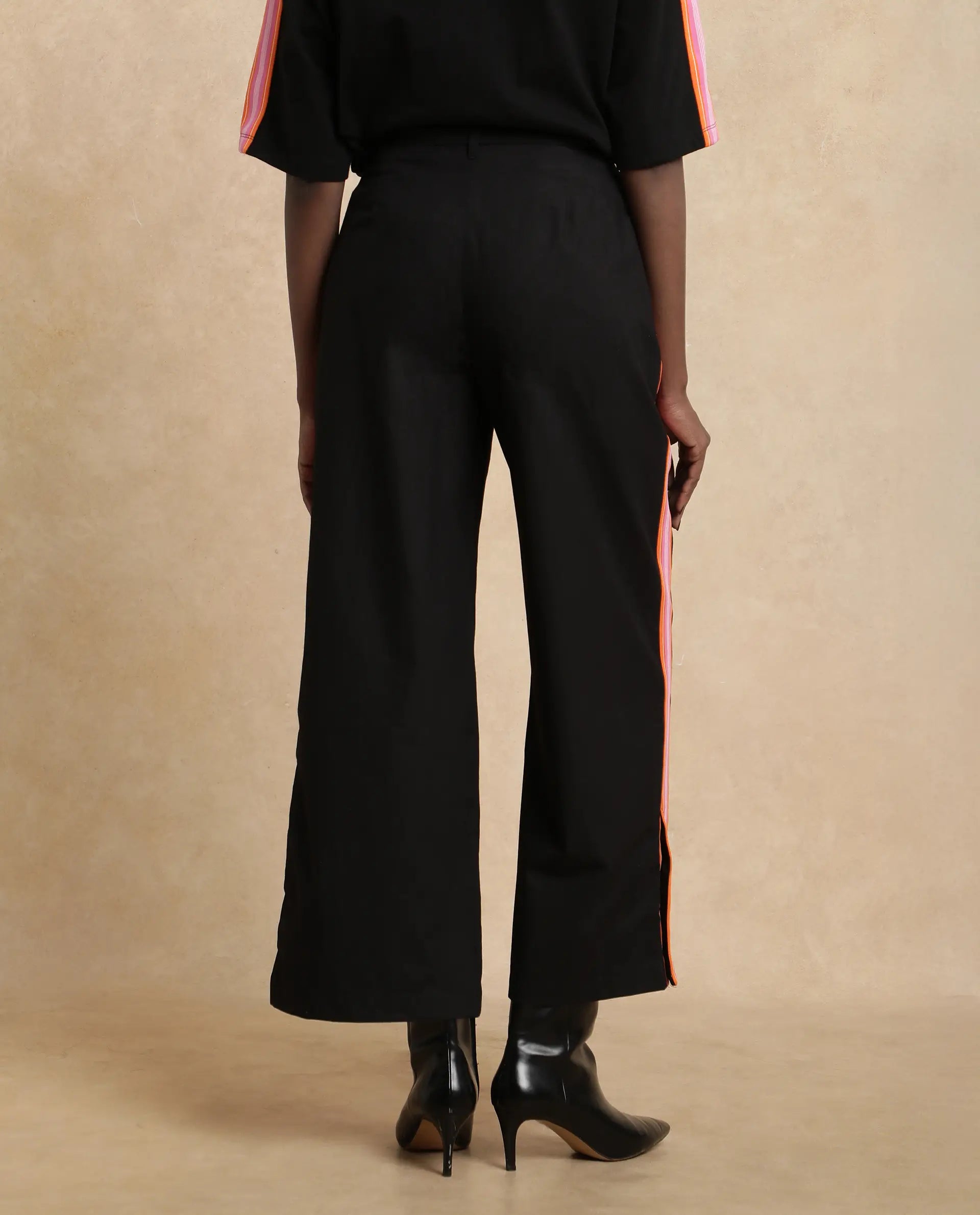 Rareism Women's Nonwen B Black Cotton Plain Ankle Length Wide Trouser