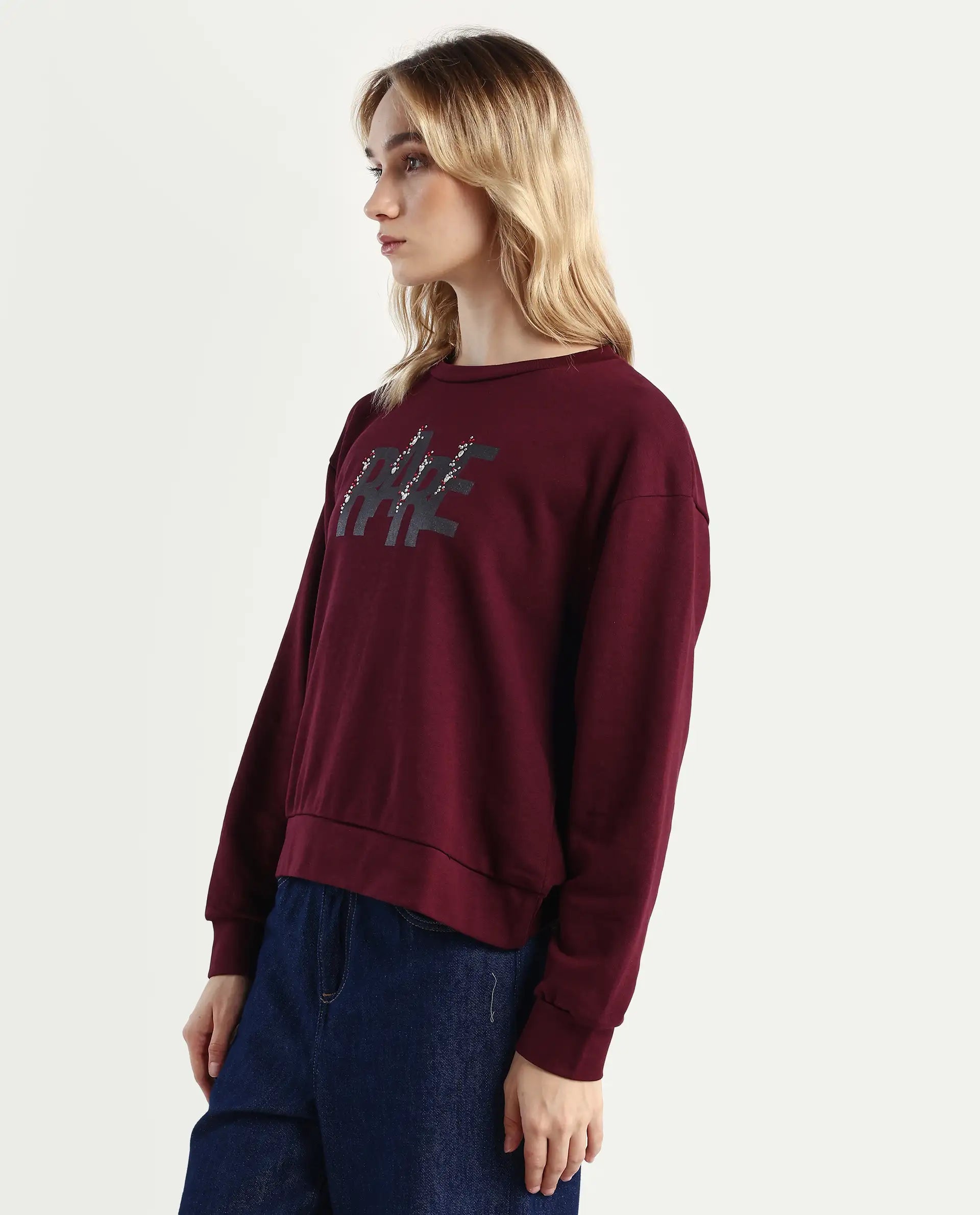 Rareism Women's Nudge Dark Maroon Cotton Blend Crew Neck Graphic Print Relaxed Fit Sweatshirt
