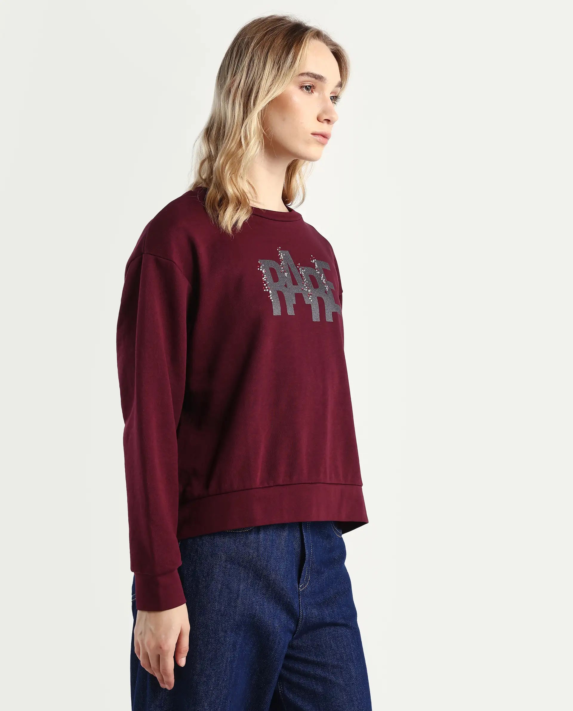 Rareism Women's Nudge Dark Maroon Cotton Blend Crew Neck Graphic Print Relaxed Fit Sweatshirt