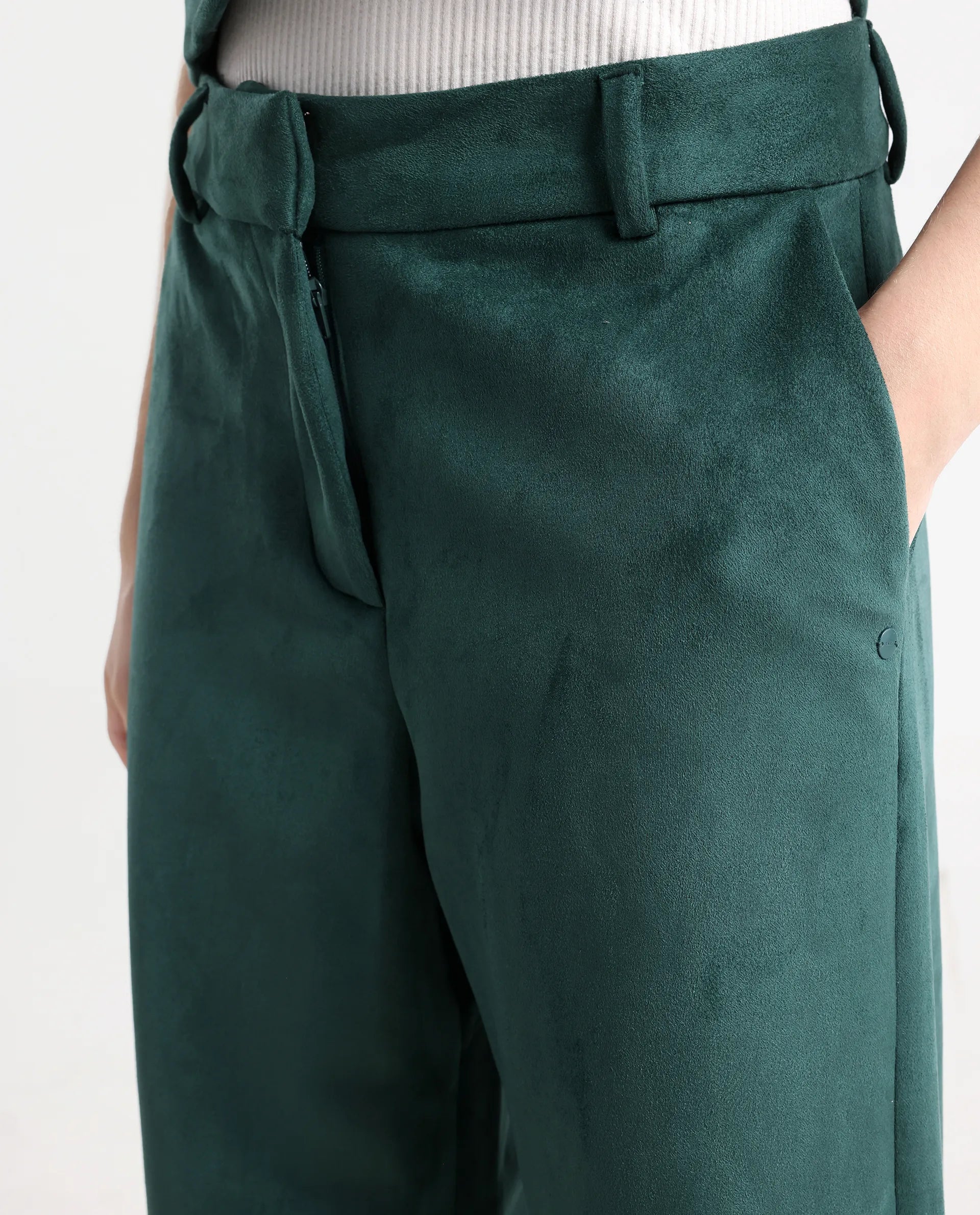 Rareism Women's Niwast-B Green Polyester Blend Straight Fit Travel Trouser