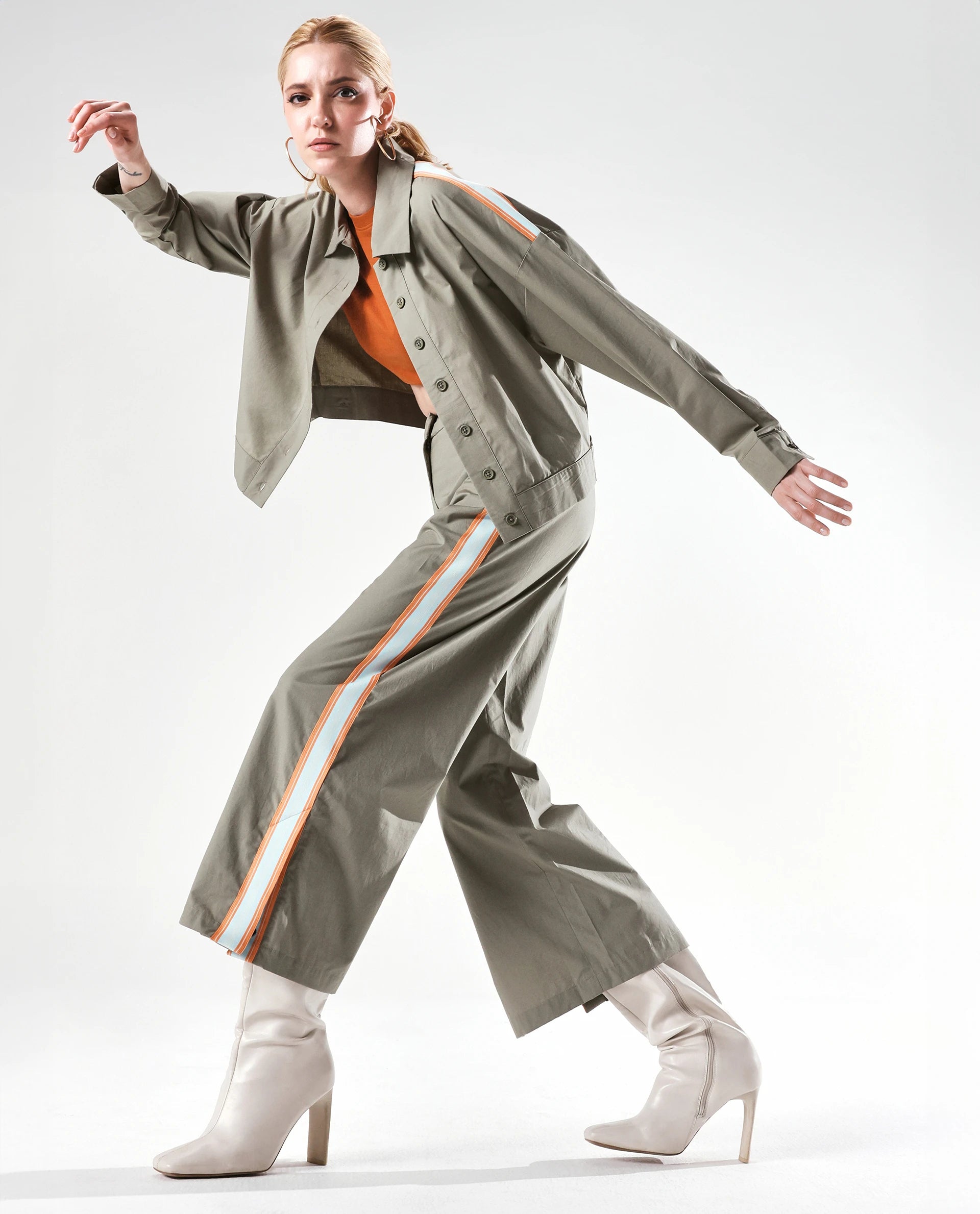 Rareism Women's Nocam B Dusky Green Cotton Plain Ankle Length Wide Trouser