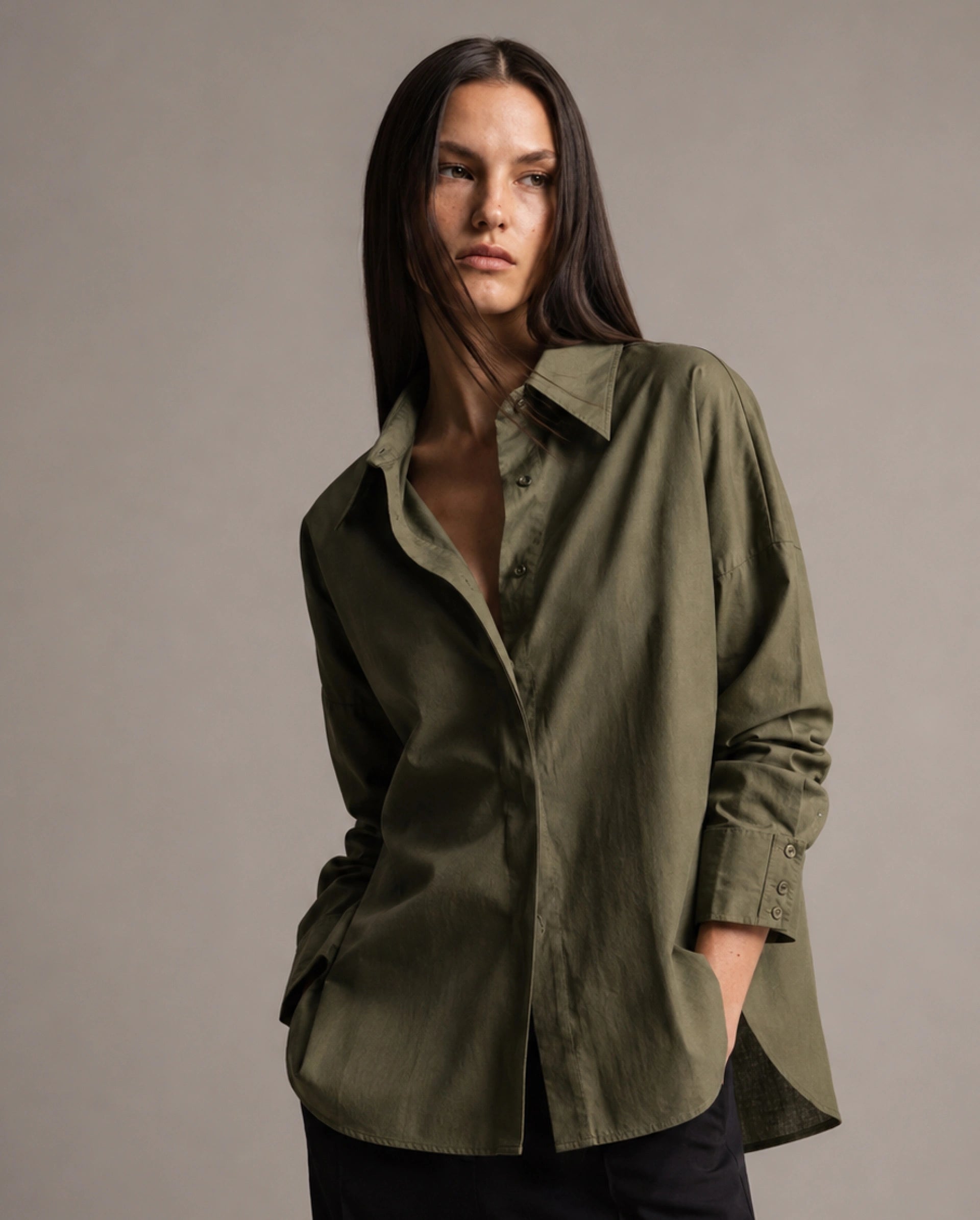 Rareism Women's Oni Olive Cotton Spread Collar Button Boxy Plain Shirt