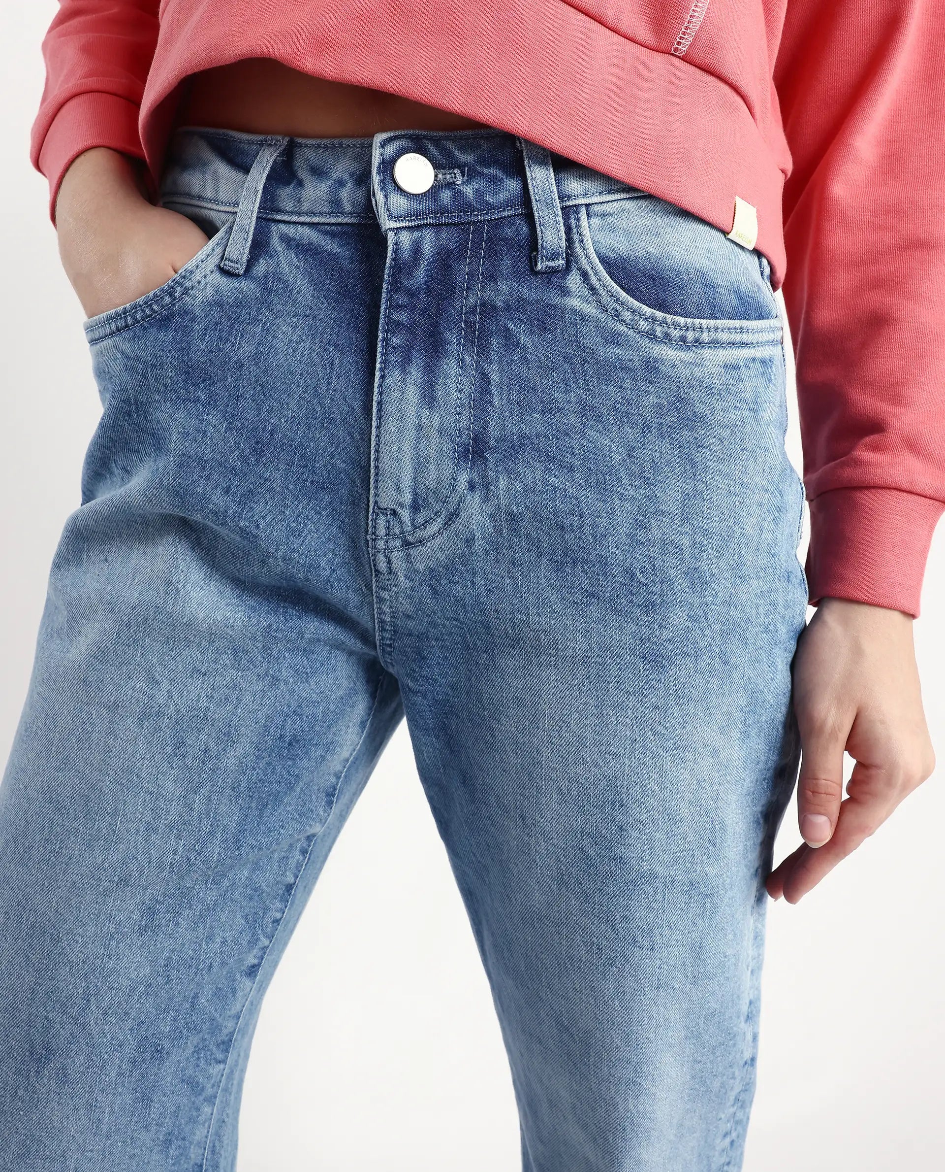 Rareism Women's Osseo Light Blue Cotton Blend Plain Ankle Length Smart Straight Fit Jeans