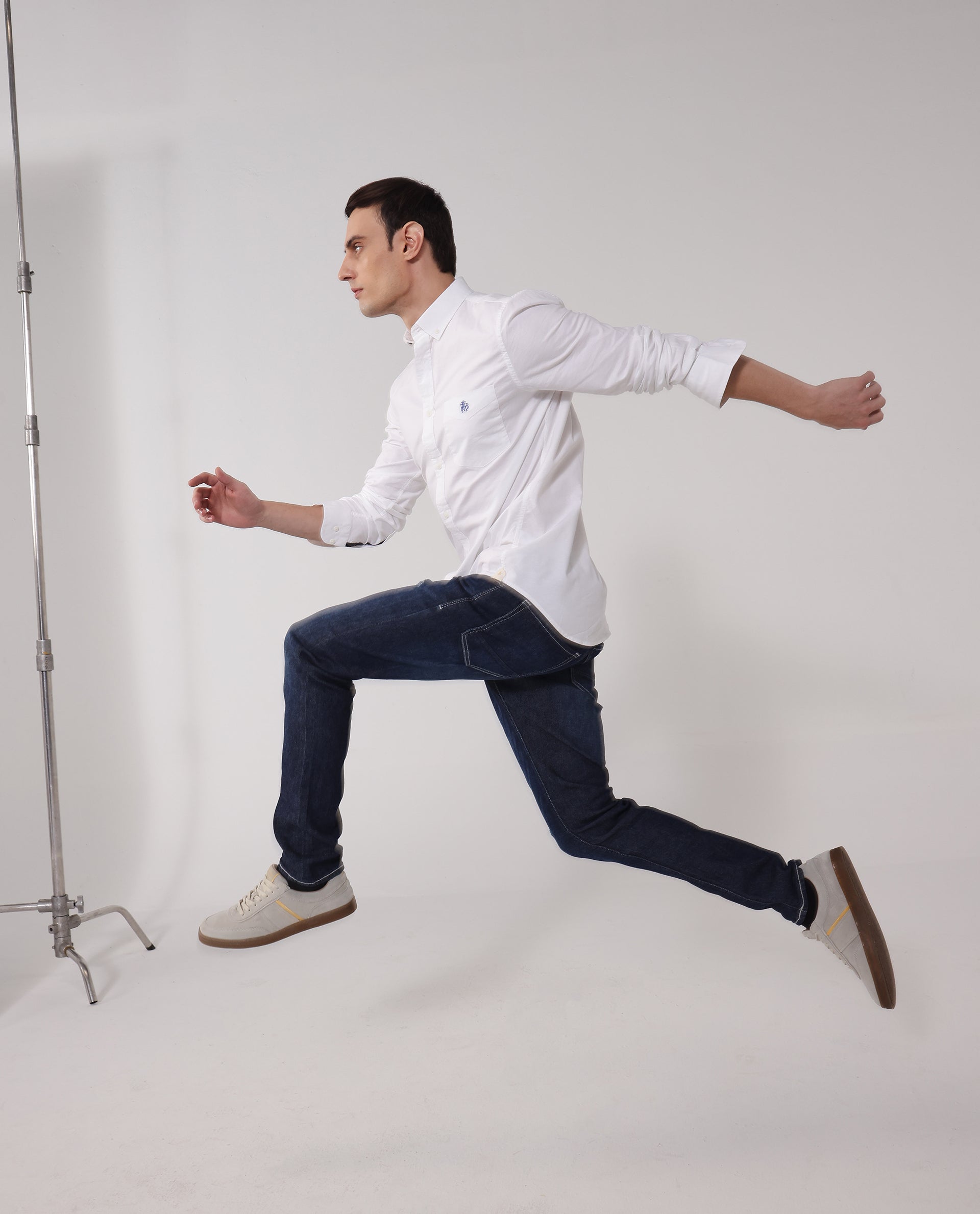 Rare Rabbit Men Oxob White Full Sleeve Collared Neck Button Closure Regular Fit Plain Shirt