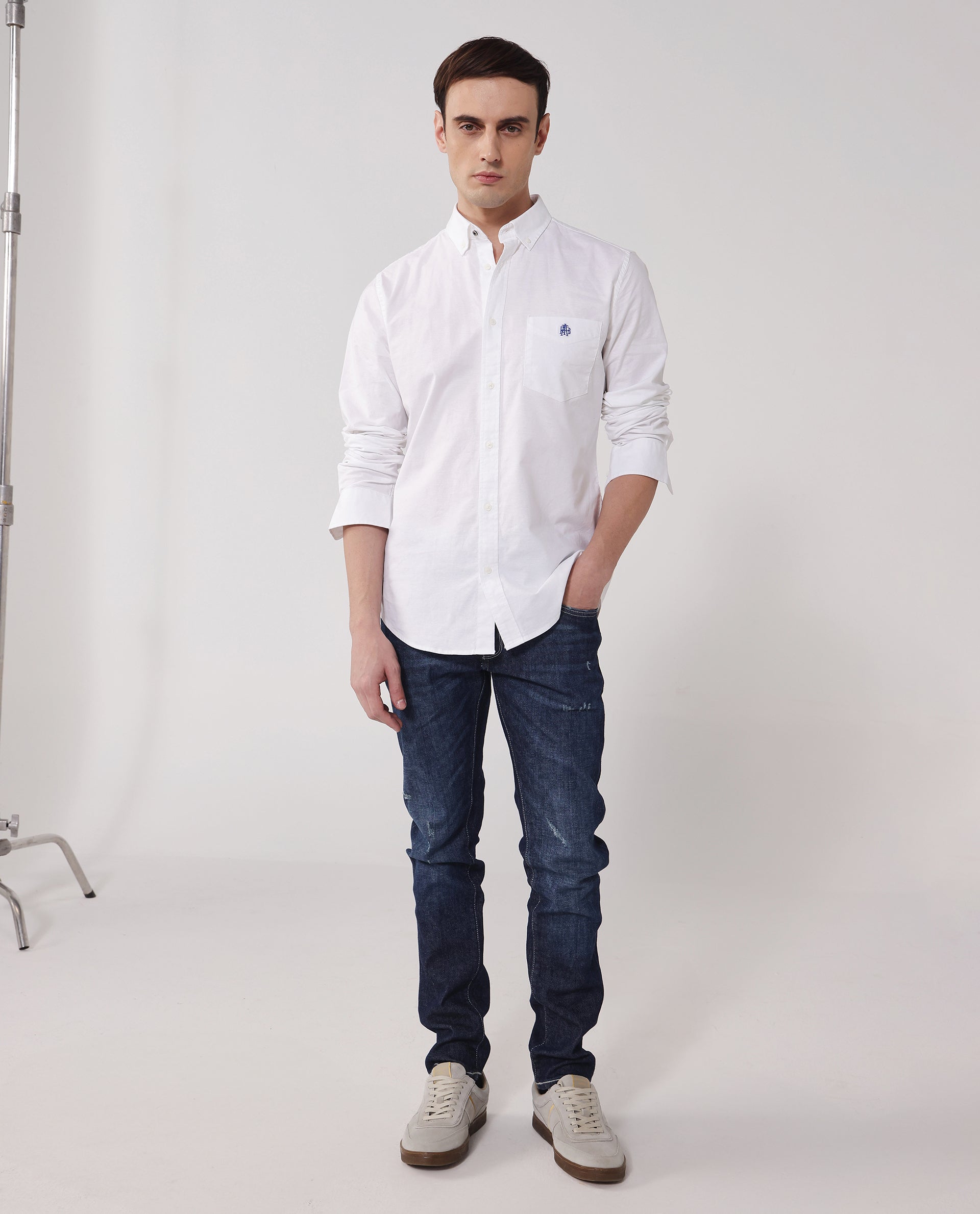 Rare Rabbit Men Oxob White Full Sleeve Collared Neck Button Closure Regular Fit Plain Shirt