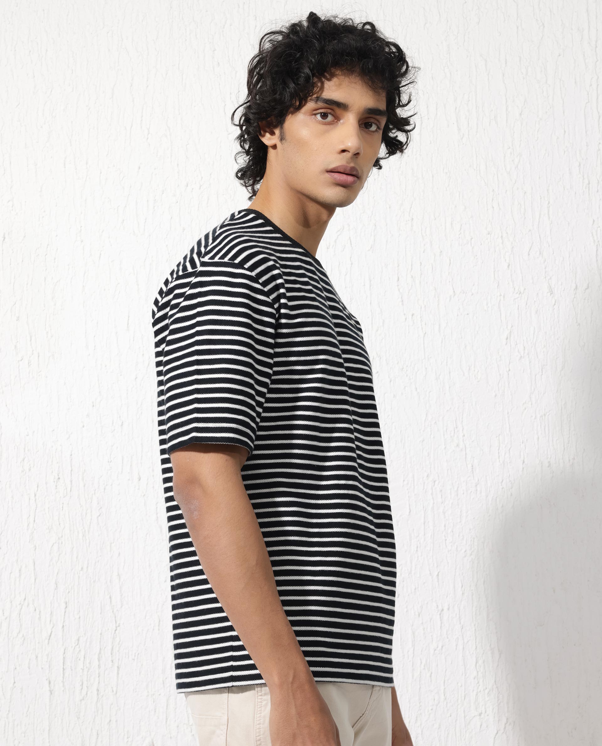 Rare Rabbit Mens Paskot Navy Short Sleeve Stripe Print Oversized T-Shirt