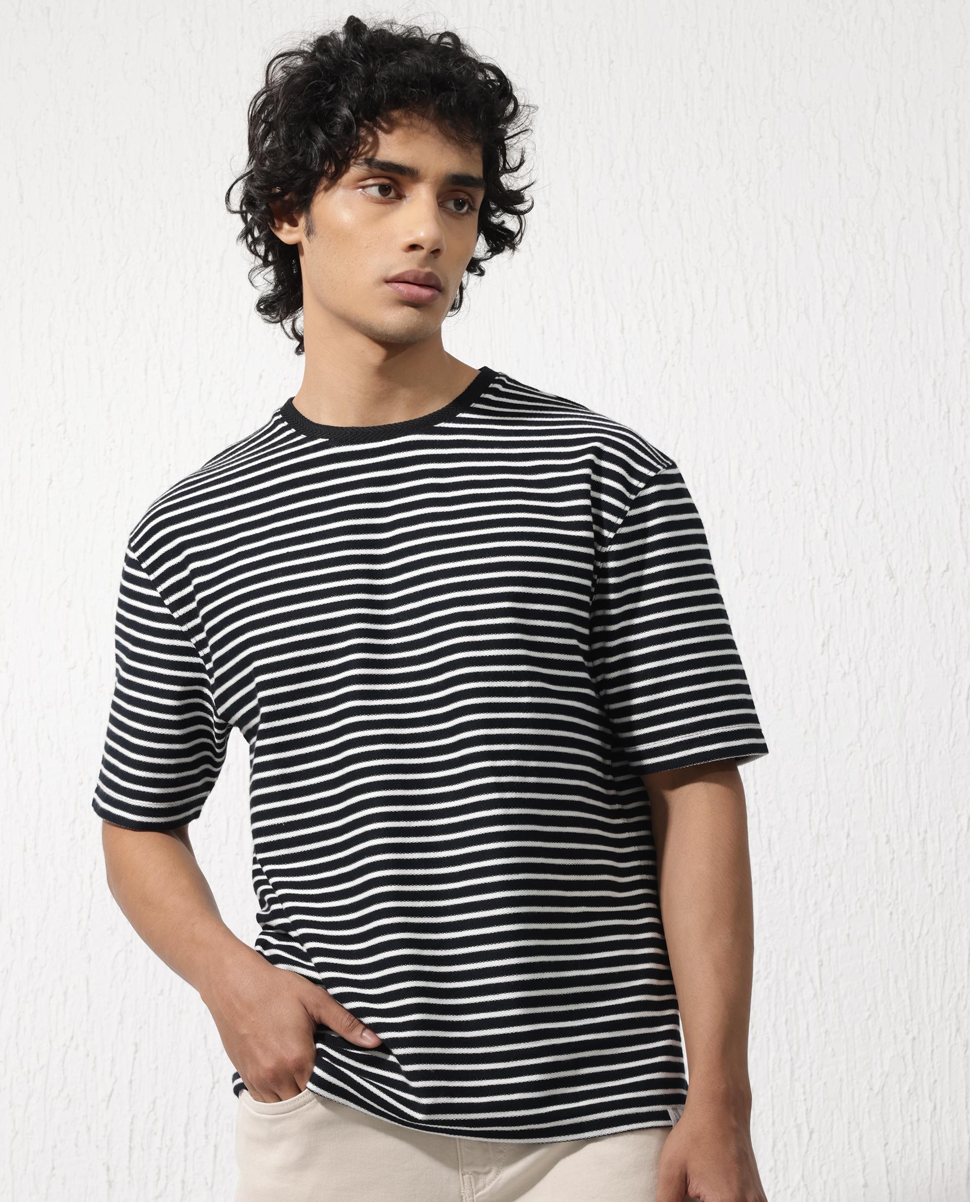 Rare Rabbit Mens Paskot Navy Short Sleeve Stripe Print Oversized T-Shirt