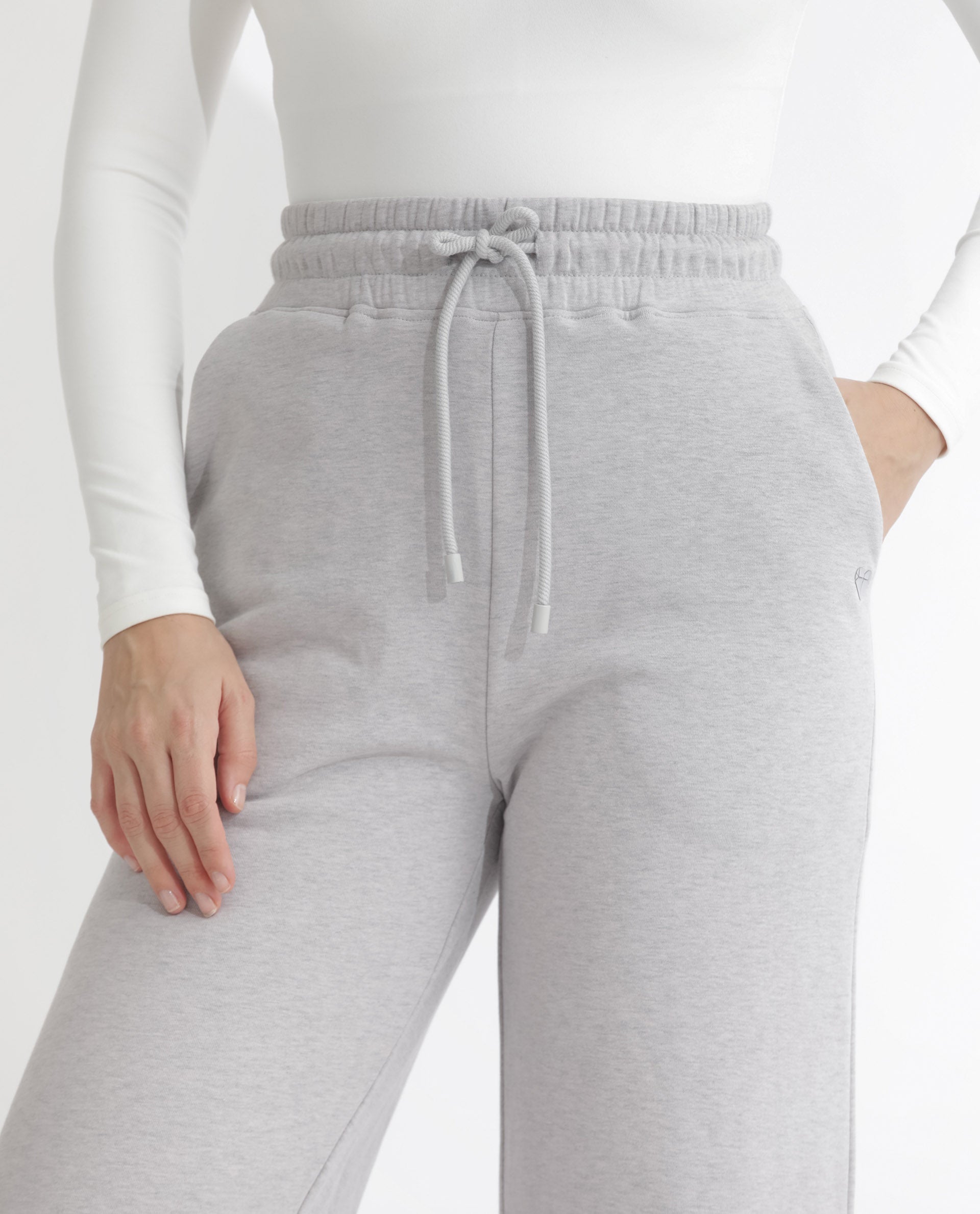 Rareism Articale Women Pazoo F Melange Grey Cotton Blend Fabric Drawstring Closure Flared Fit Plain Ankle Length Track Pant