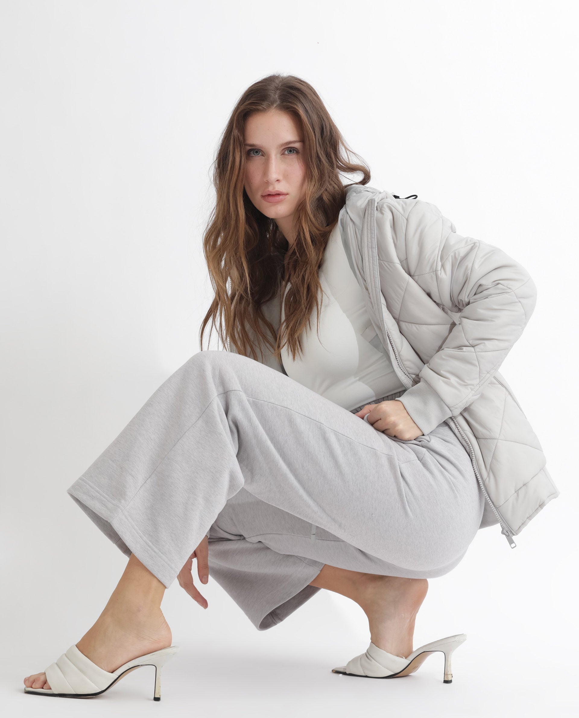 Rareism Articale Women Pazoo F Melange Grey Cotton Blend Fabric Drawstring Closure Flared Fit Plain Ankle Length Track Pant