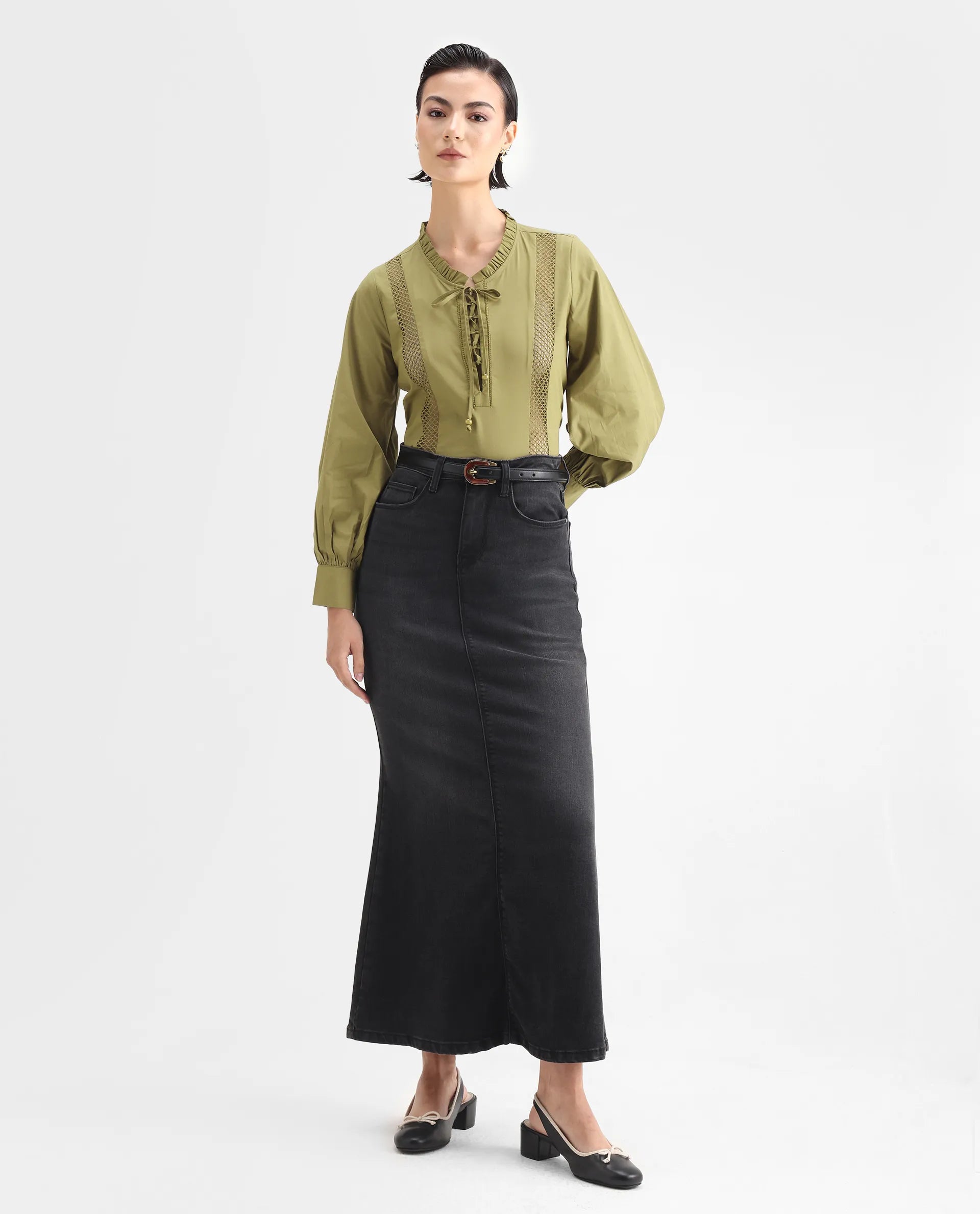 Rareism Women's Penla Light Green Cotton V-Neck Plain Cuffed Sleeve Regular Fit Top