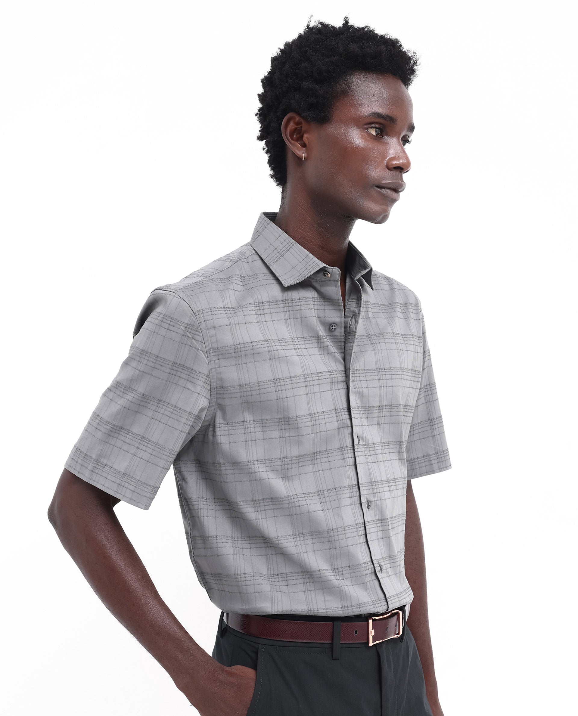 Rare Rabbit Men's Pesca Dusky Grey Cotton Polyester Fabric Short Sleeve Boxy Fit Checks Shirt