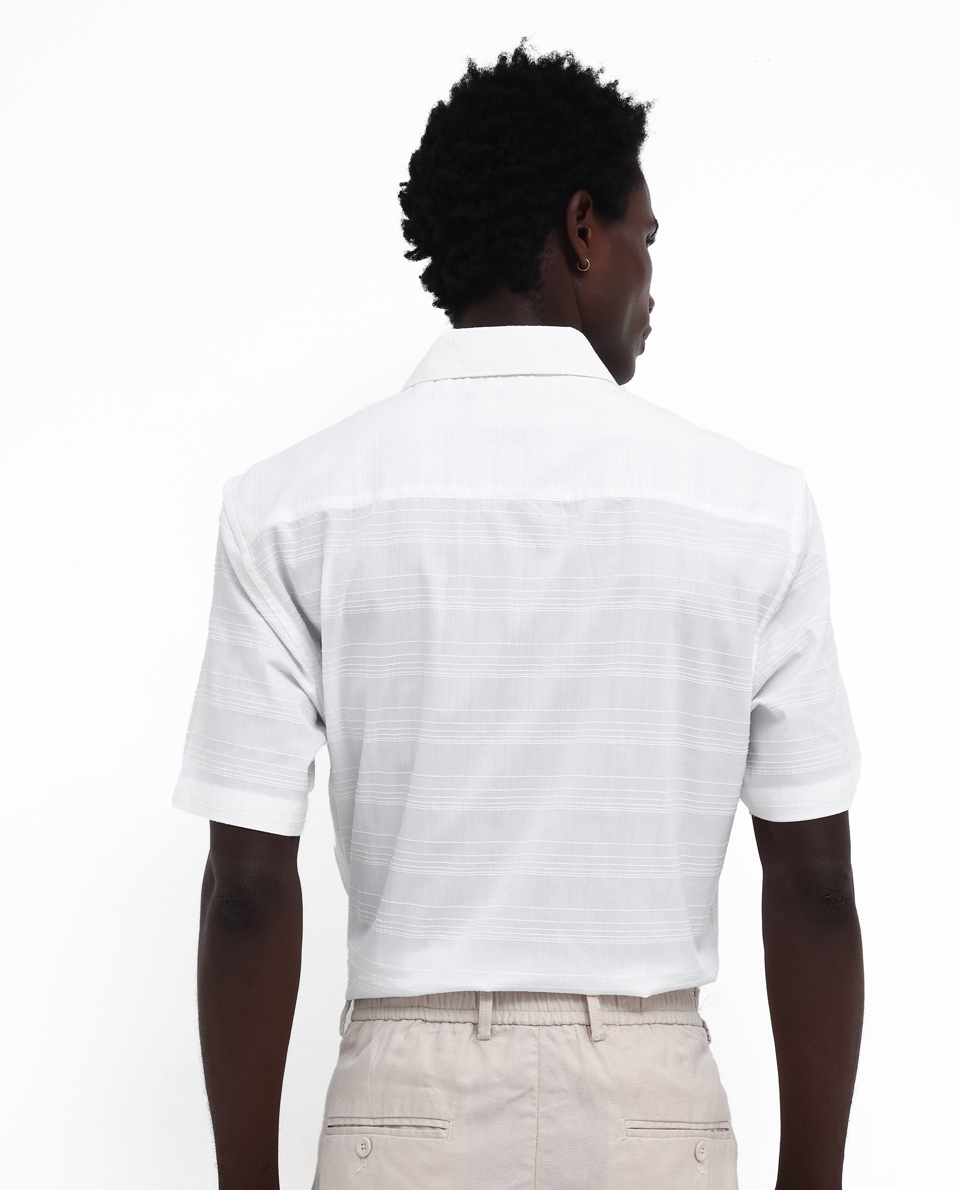 Rare Rabbit Men's Pesca White Cotton Polyester Fabric Short Sleeve Boxy Fit Checks Shirt