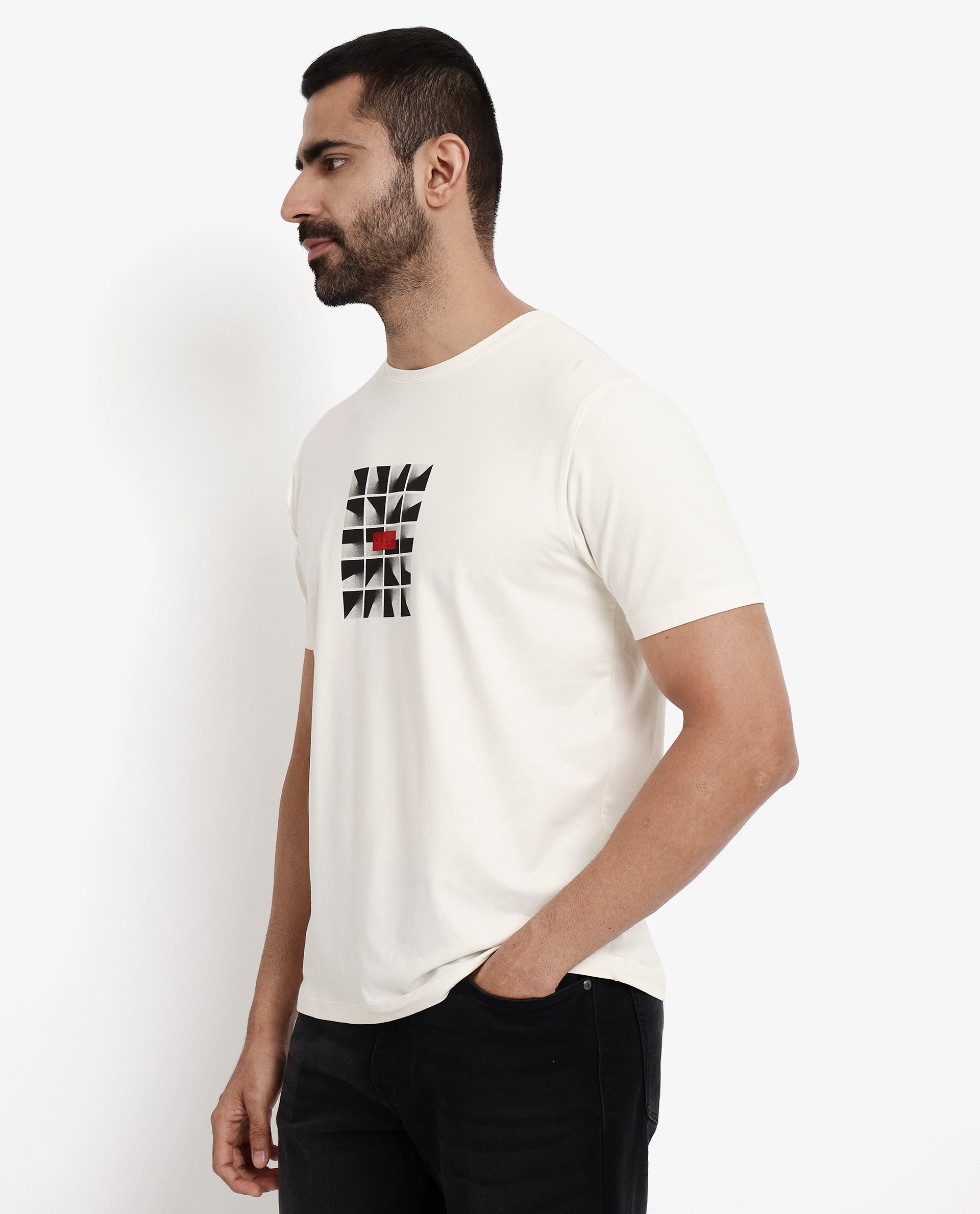 Rare Rabbit Men Pran Off White Cotton Fabric Short Sleeve Crew Neck Regular Fit Graphic Print T-Shirt