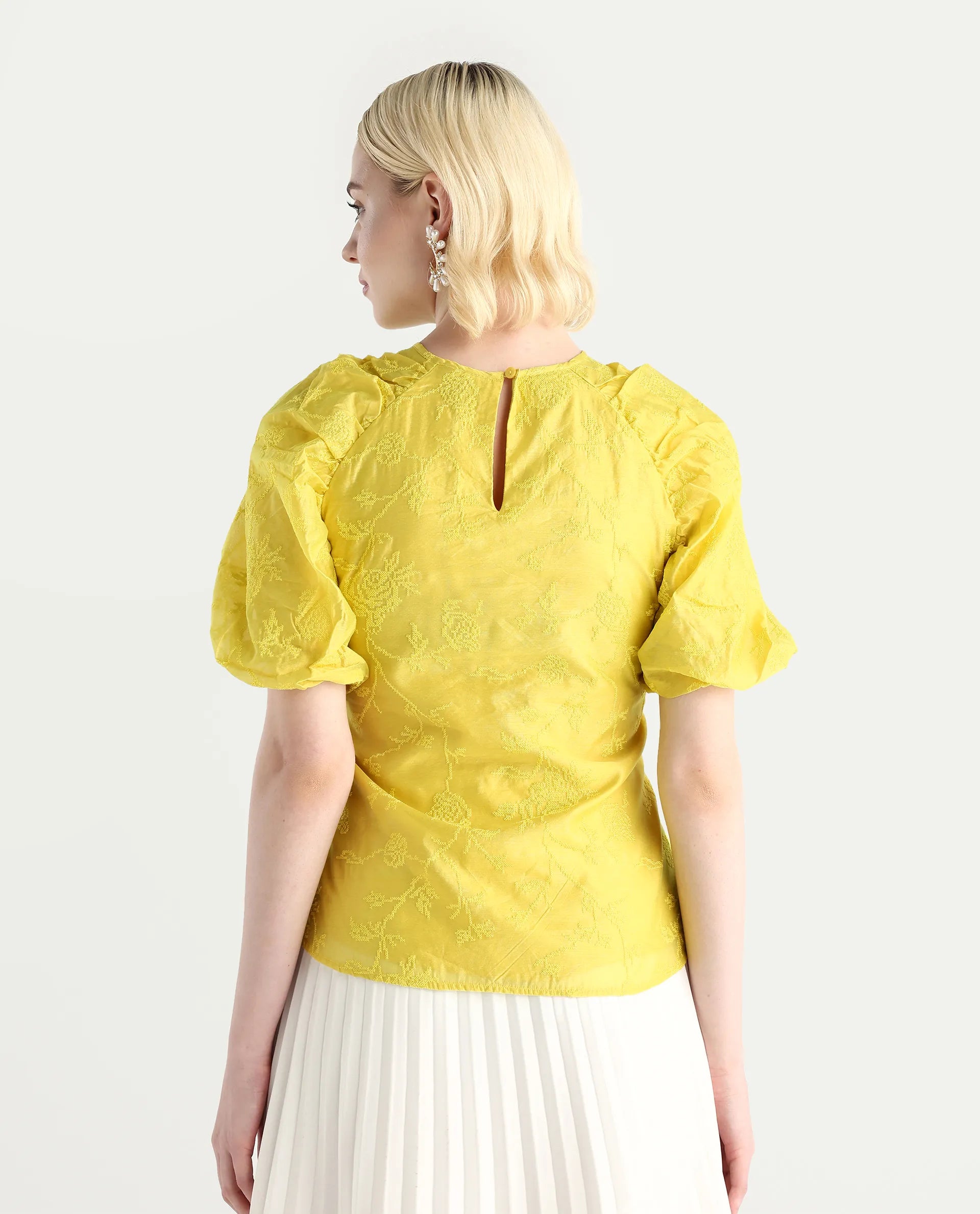 Rareism Women's Prebo Green Viscose Blend Mandarin Collar Plain Balloon Sleeve Regular Fit Top