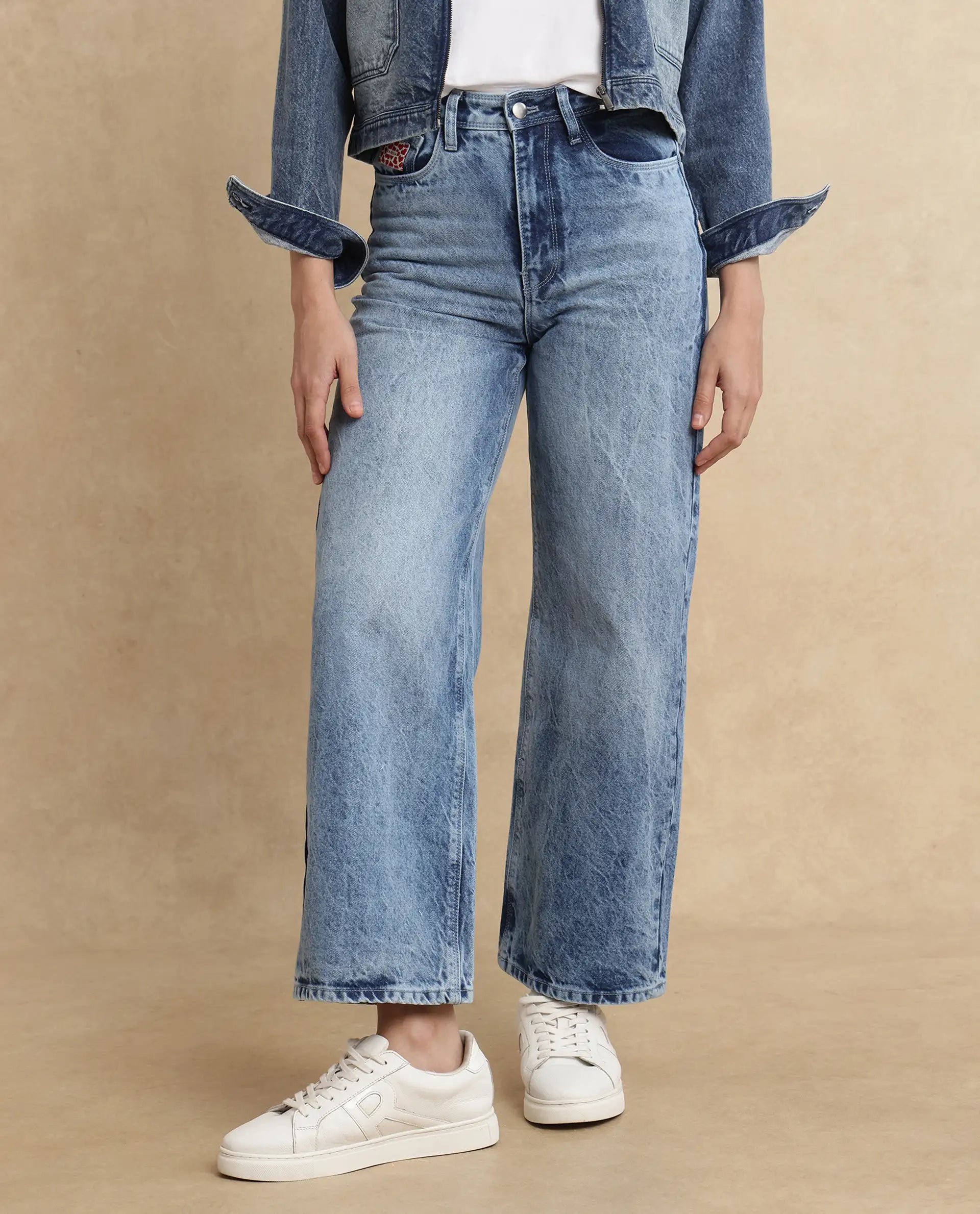 Rareism Women Pref Blue Cotton Fabric Relaxed Fit Plain Jeans